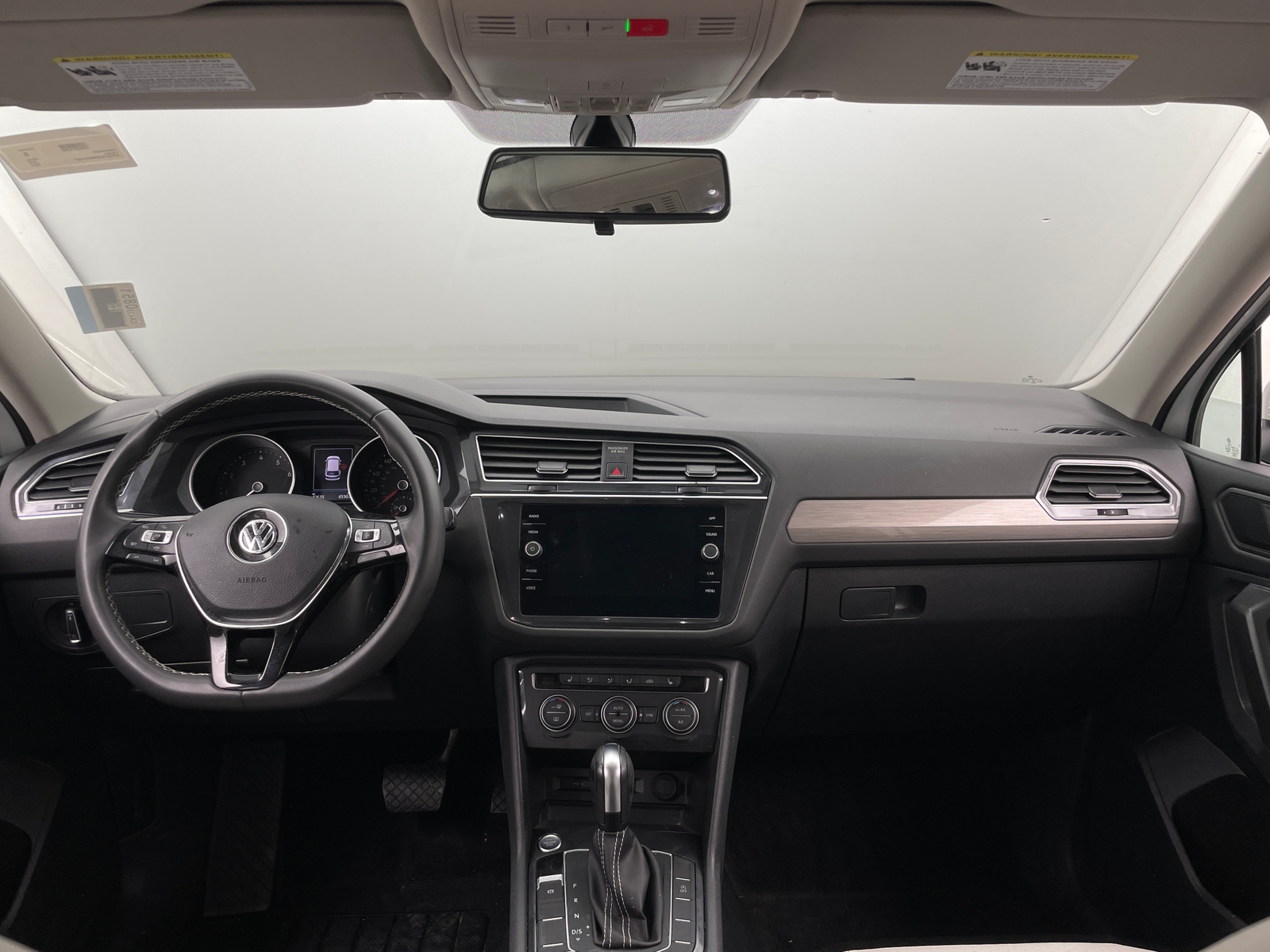 Thumbnail: 2021 Volkswagen Tiguan - 2