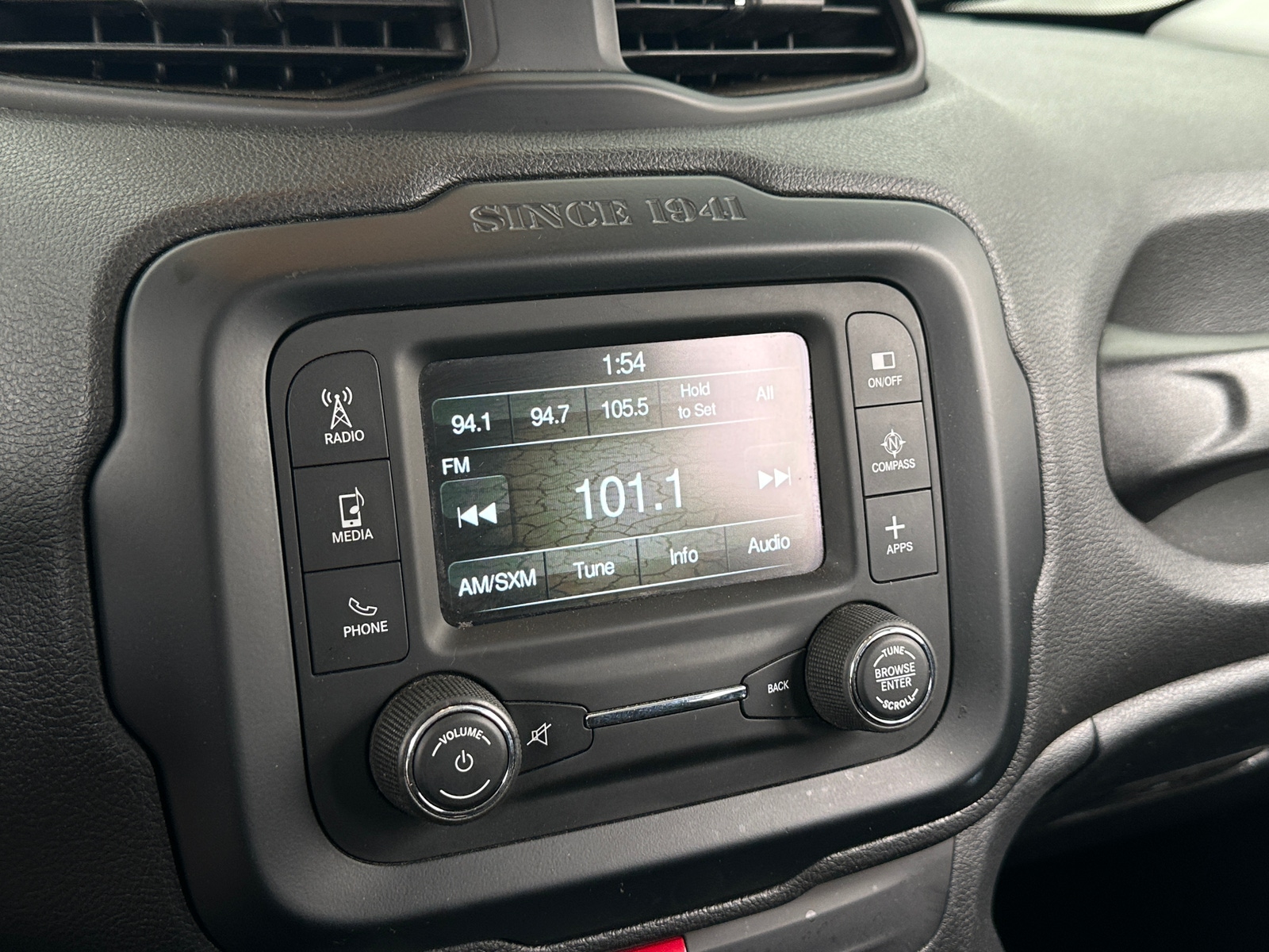 Thumbnail: 2017 Jeep Renegade - 4