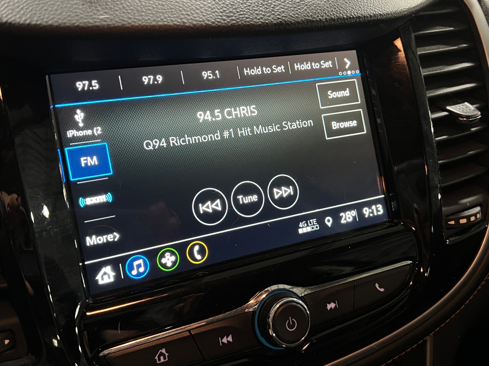 Thumbnail: 2019 Chevrolet Trax - 4