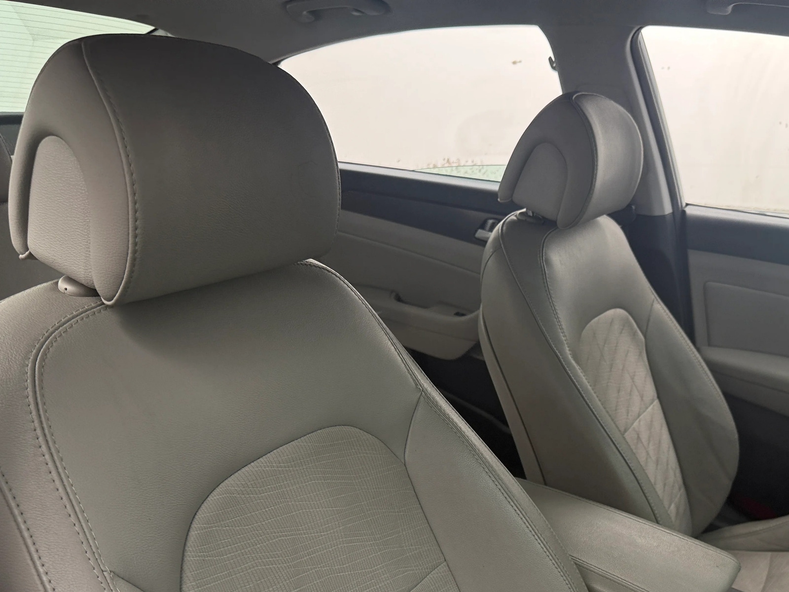 Thumbnail: 2017 Hyundai Sonata - 2