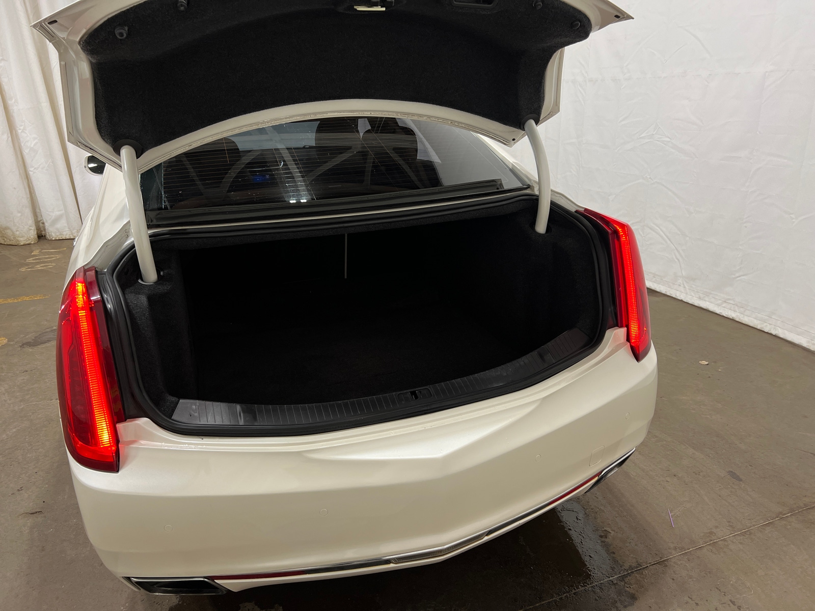 Thumbnail: 2013 Cadillac XTS - 6