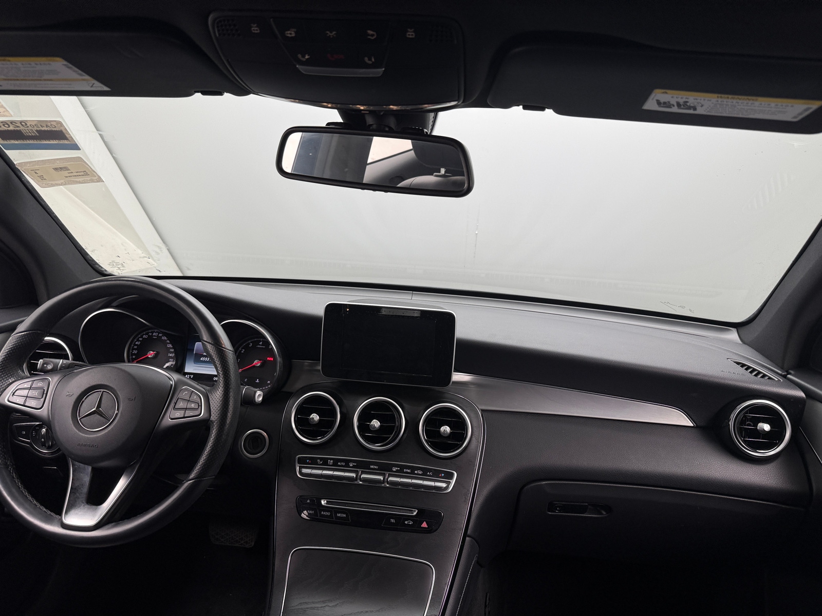 Thumbnail: 2019 Mercedes-Benz GLC - 2