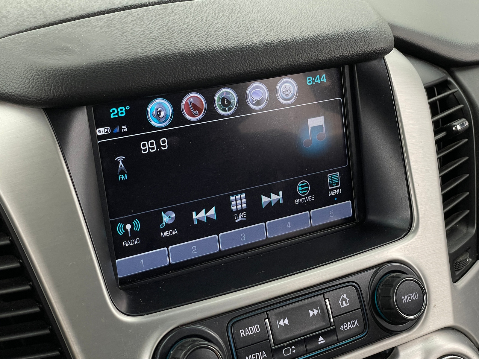 Thumbnail: 2020 GMC Yukon XL - 3