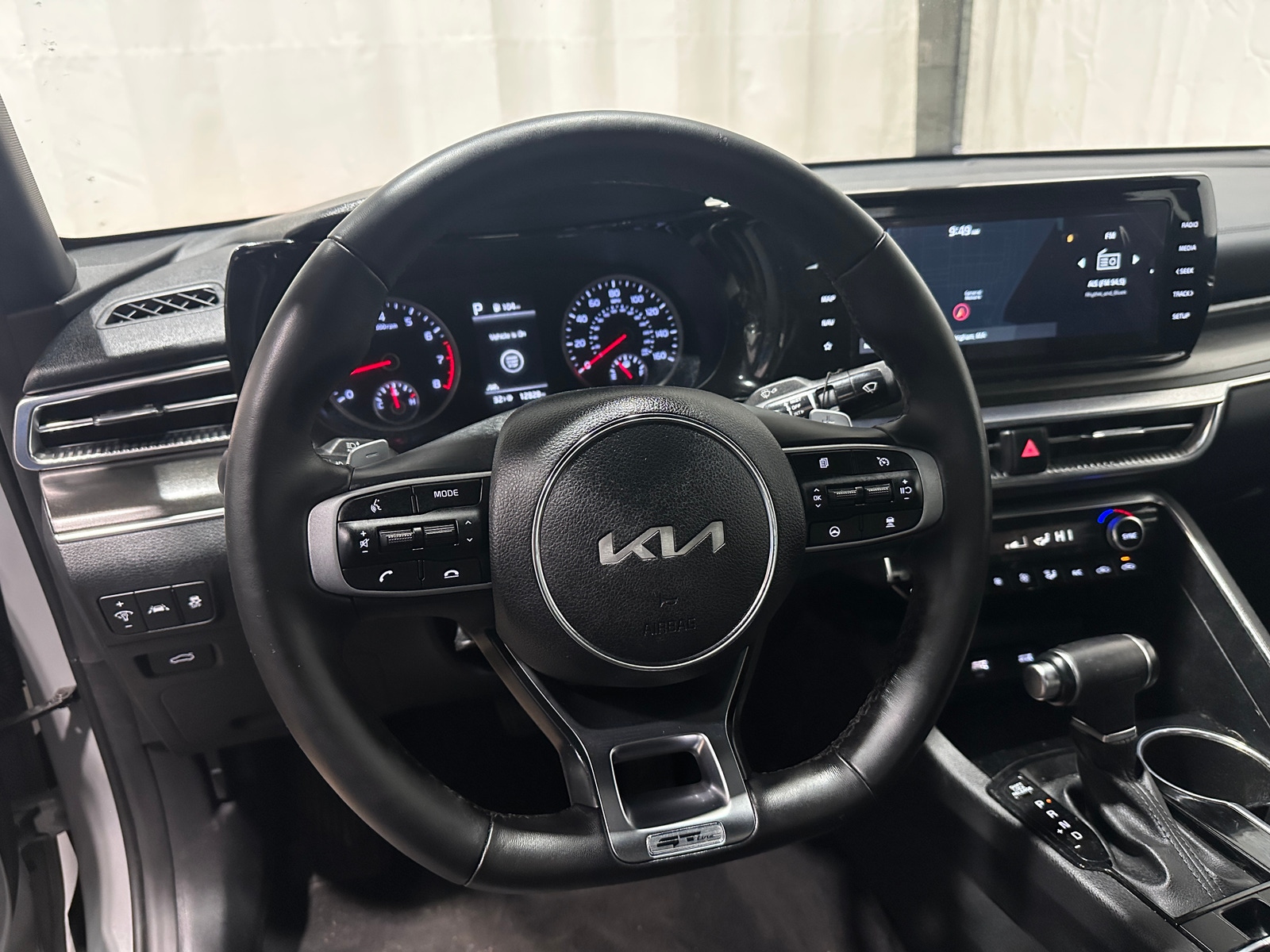 Thumbnail: 2024 Kia K5 - 4