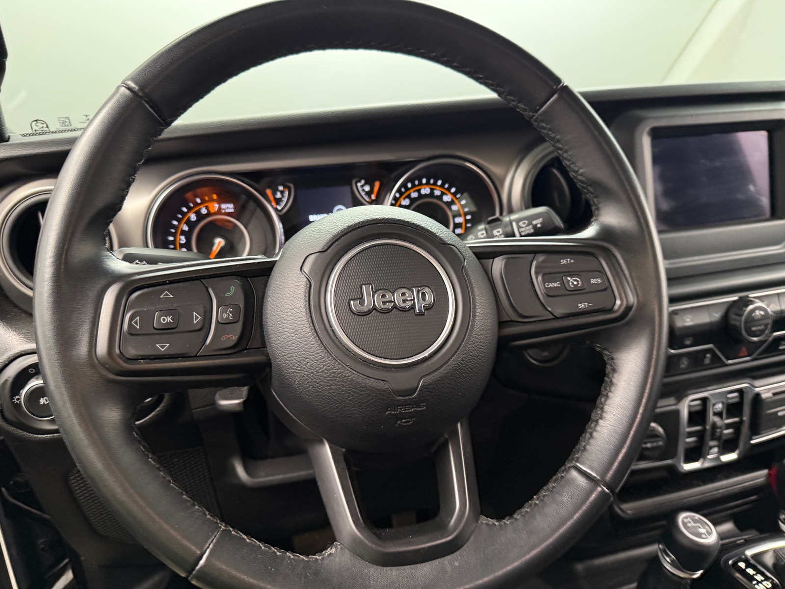 Thumbnail: 2022 Jeep Wrangler - 5