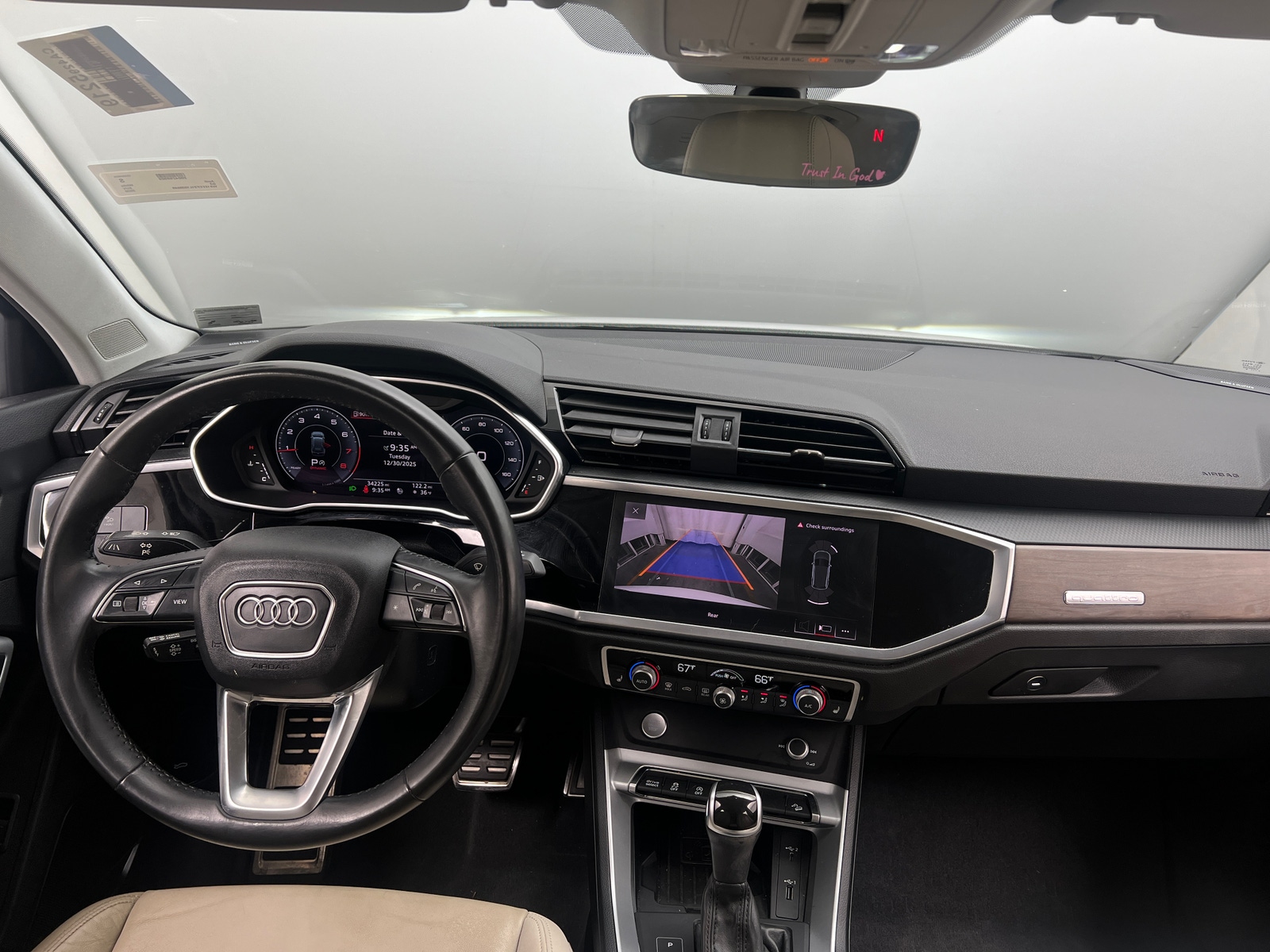 Thumbnail: 2020 Audi Q3 - 2