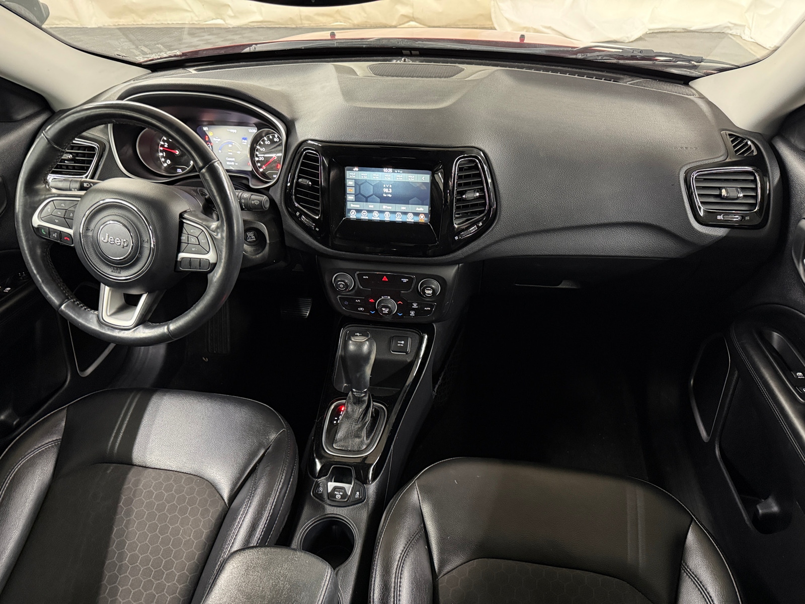 Thumbnail: 2019 Jeep Compass - 3