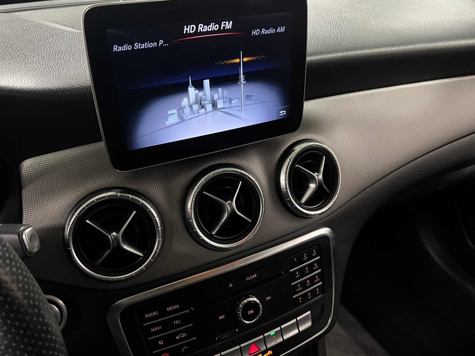 Thumbnail: 2019 Mercedes-Benz CLA - 2