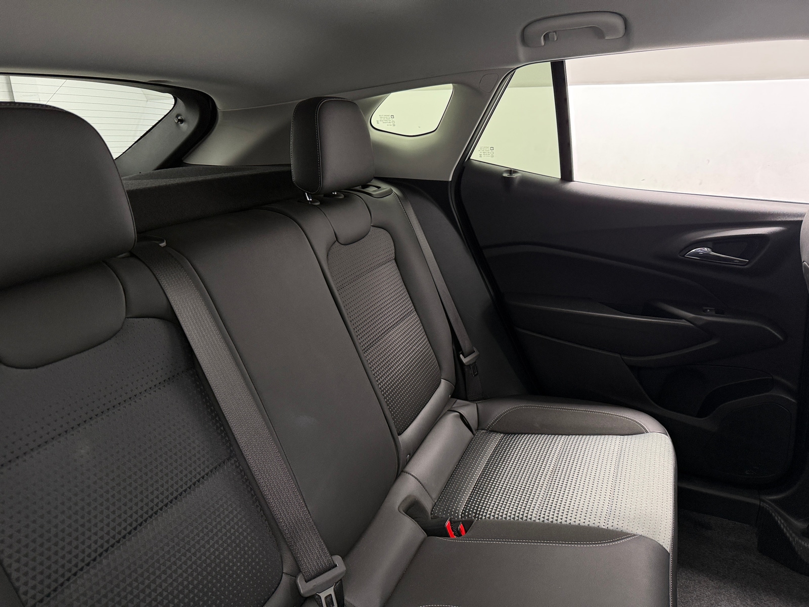 Thumbnail: 2025 Chevrolet Trax - 6