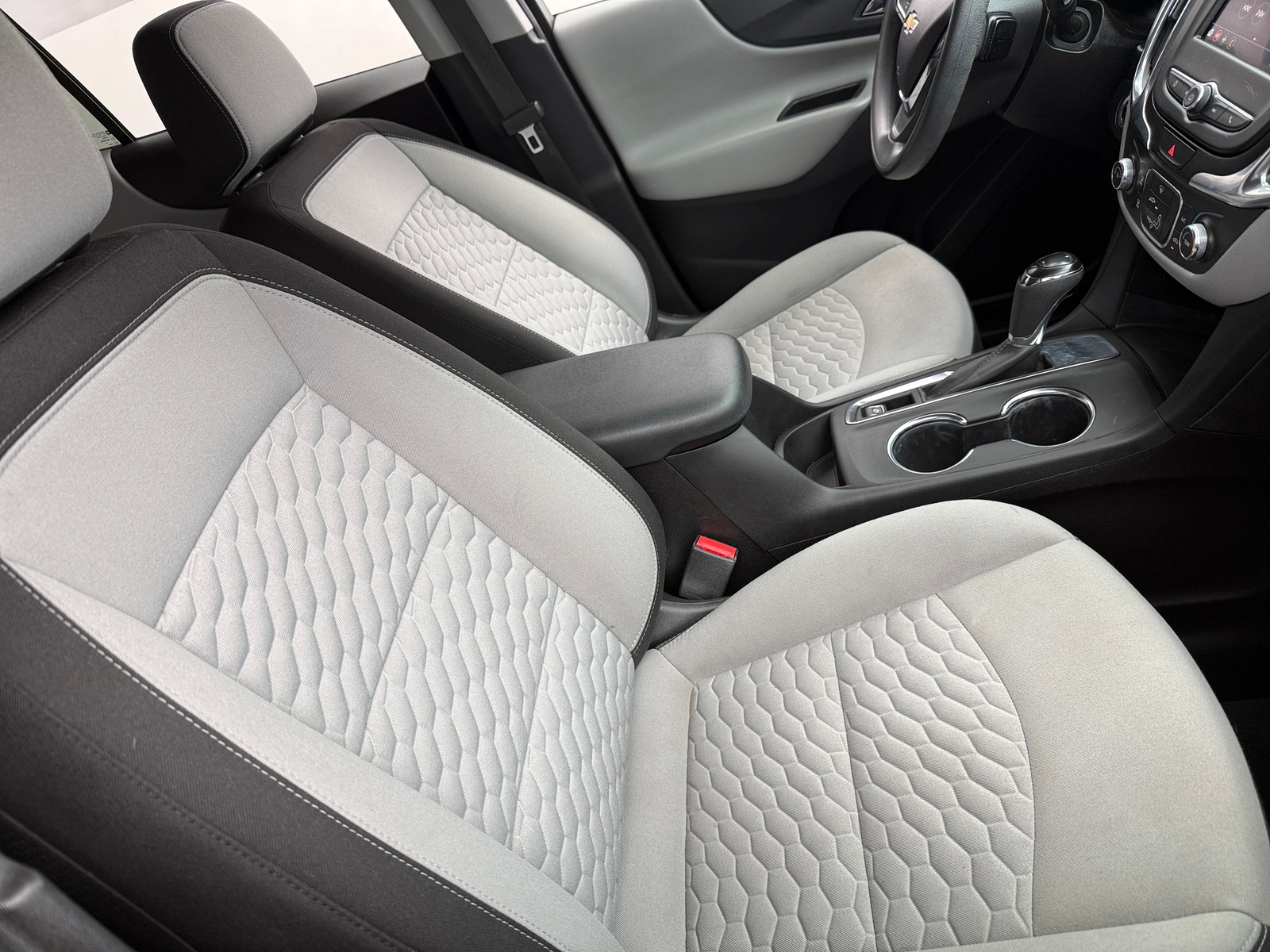 Thumbnail: 2021 Chevrolet Equinox - 2