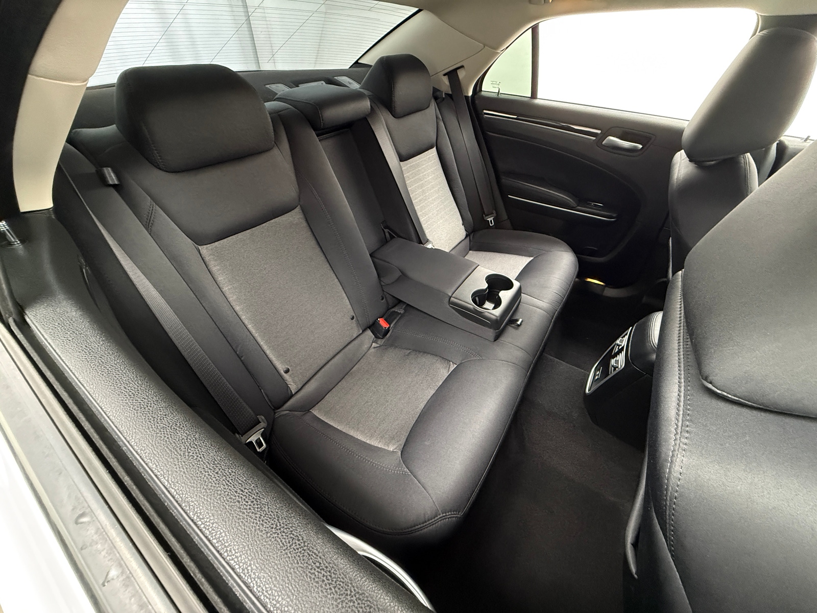 Thumbnail: 2023 Chrysler 300 - 6