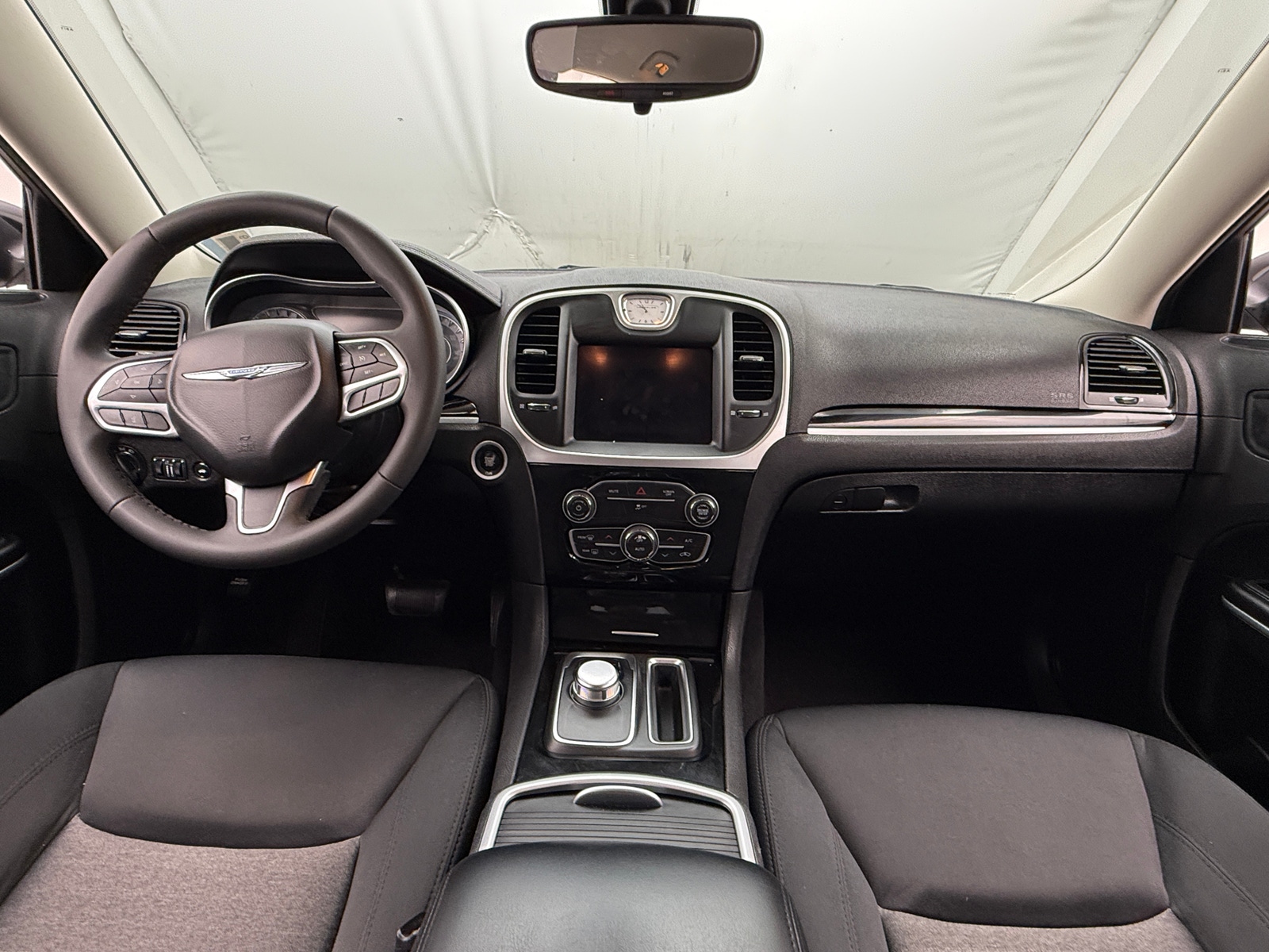 Thumbnail: 2023 Chrysler 300 - 3