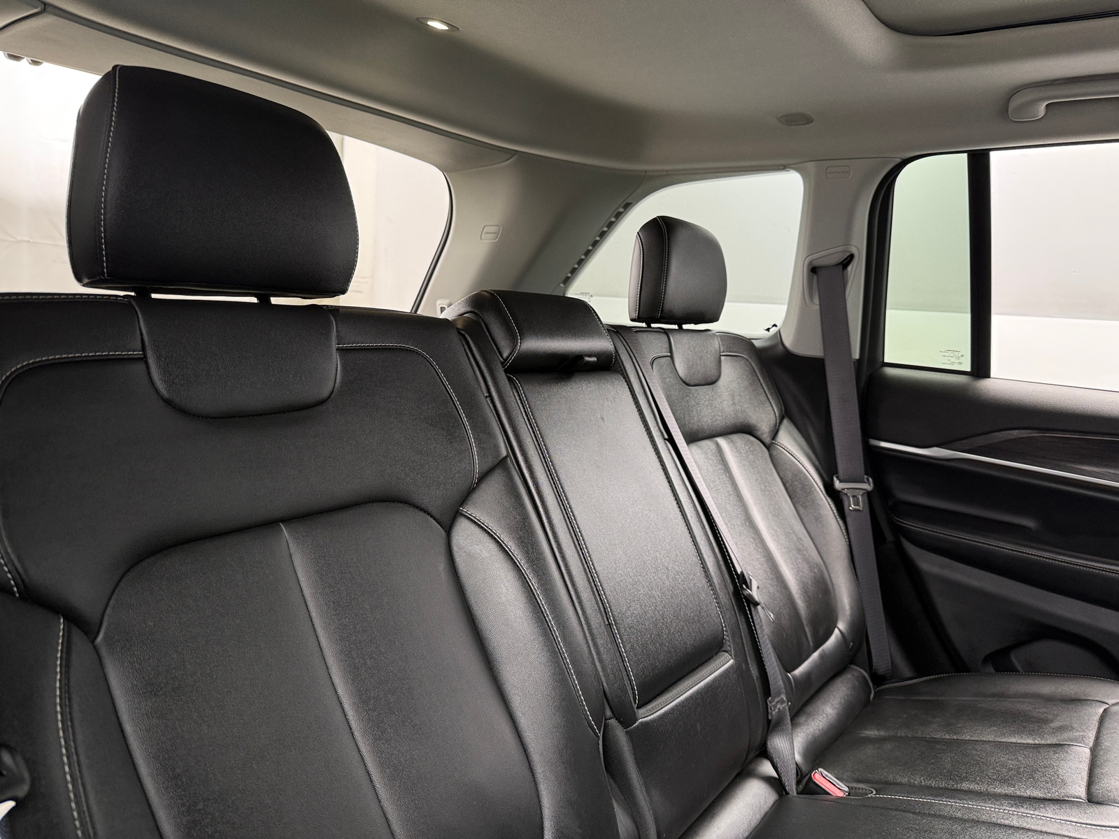 Thumbnail: 2023 Jeep Grand Cherokee - 5