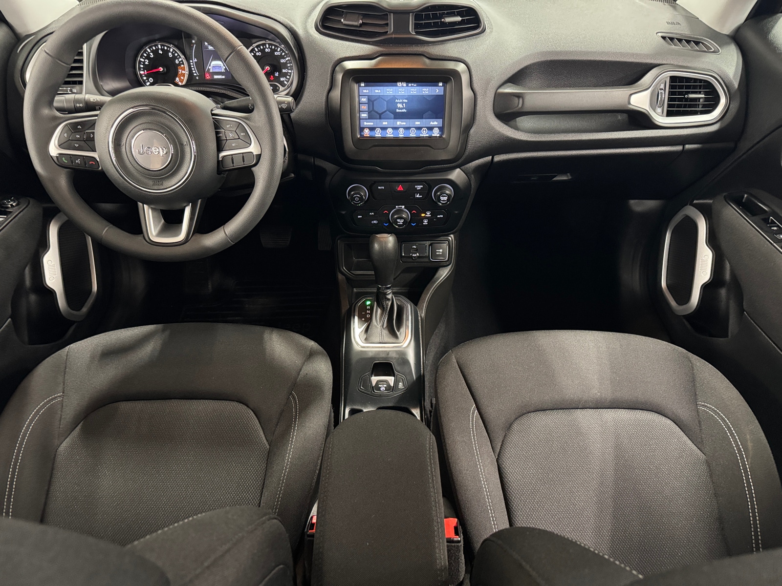 Thumbnail: 2021 Jeep Renegade - 3