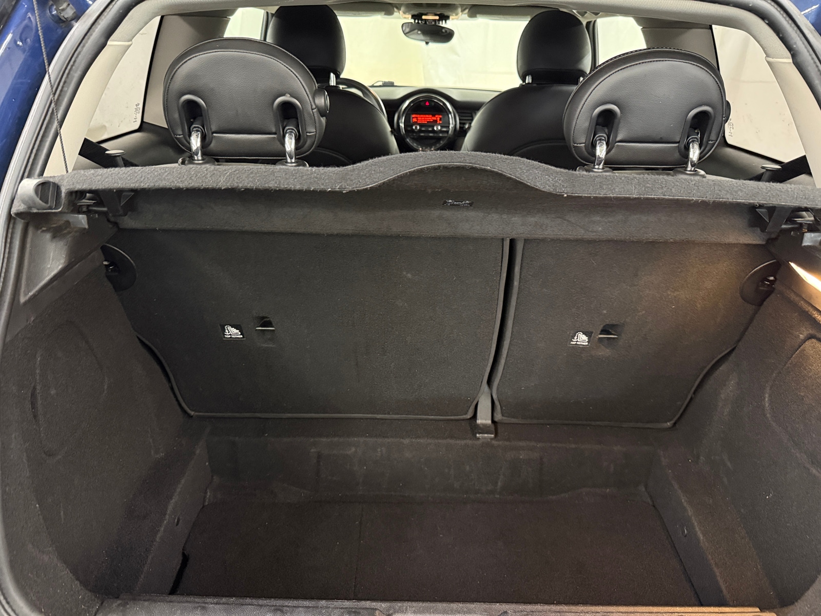 Thumbnail: 2016 MINI Cooper Hardtop - 6