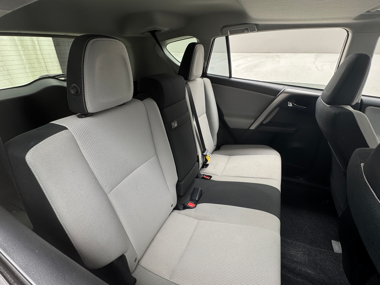 Thumbnail: 2018 Toyota RAV4 - 6