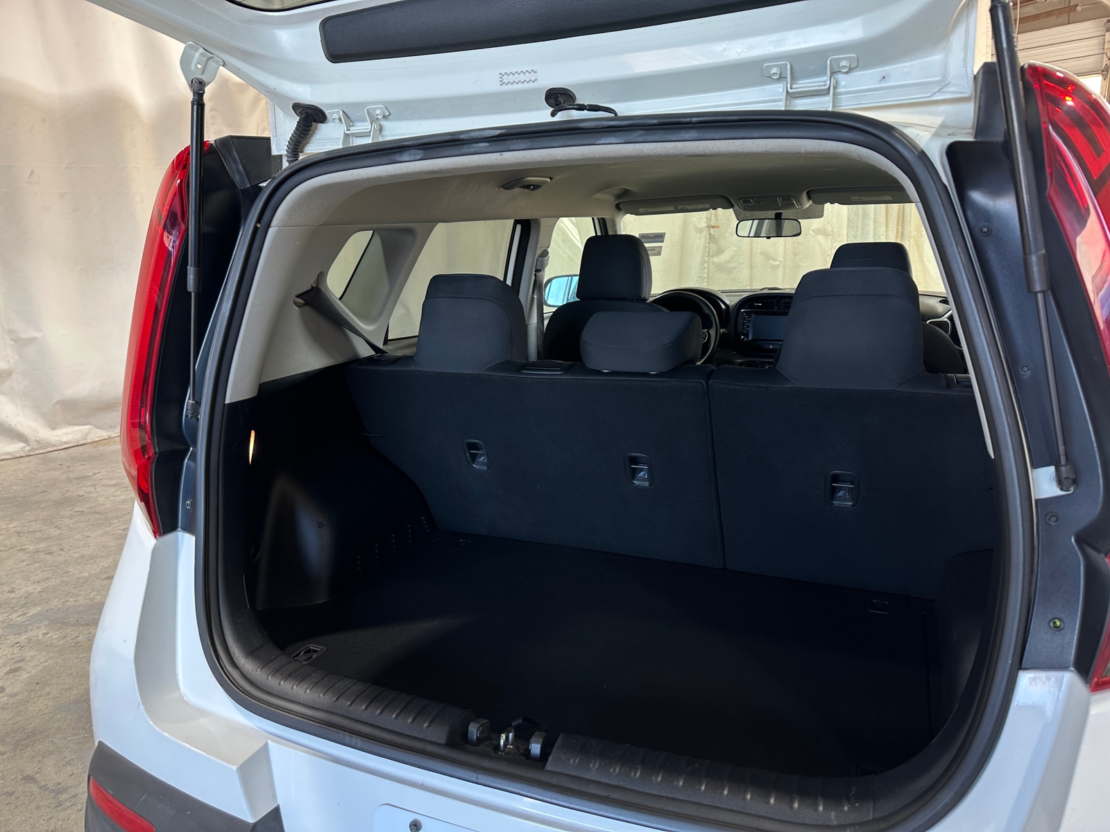 Thumbnail: 2020 Kia Soul - 7