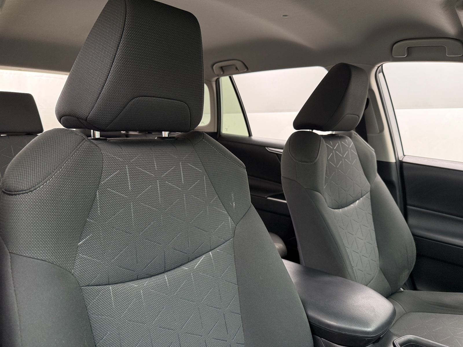 Thumbnail: 2021 Toyota RAV4 - 2