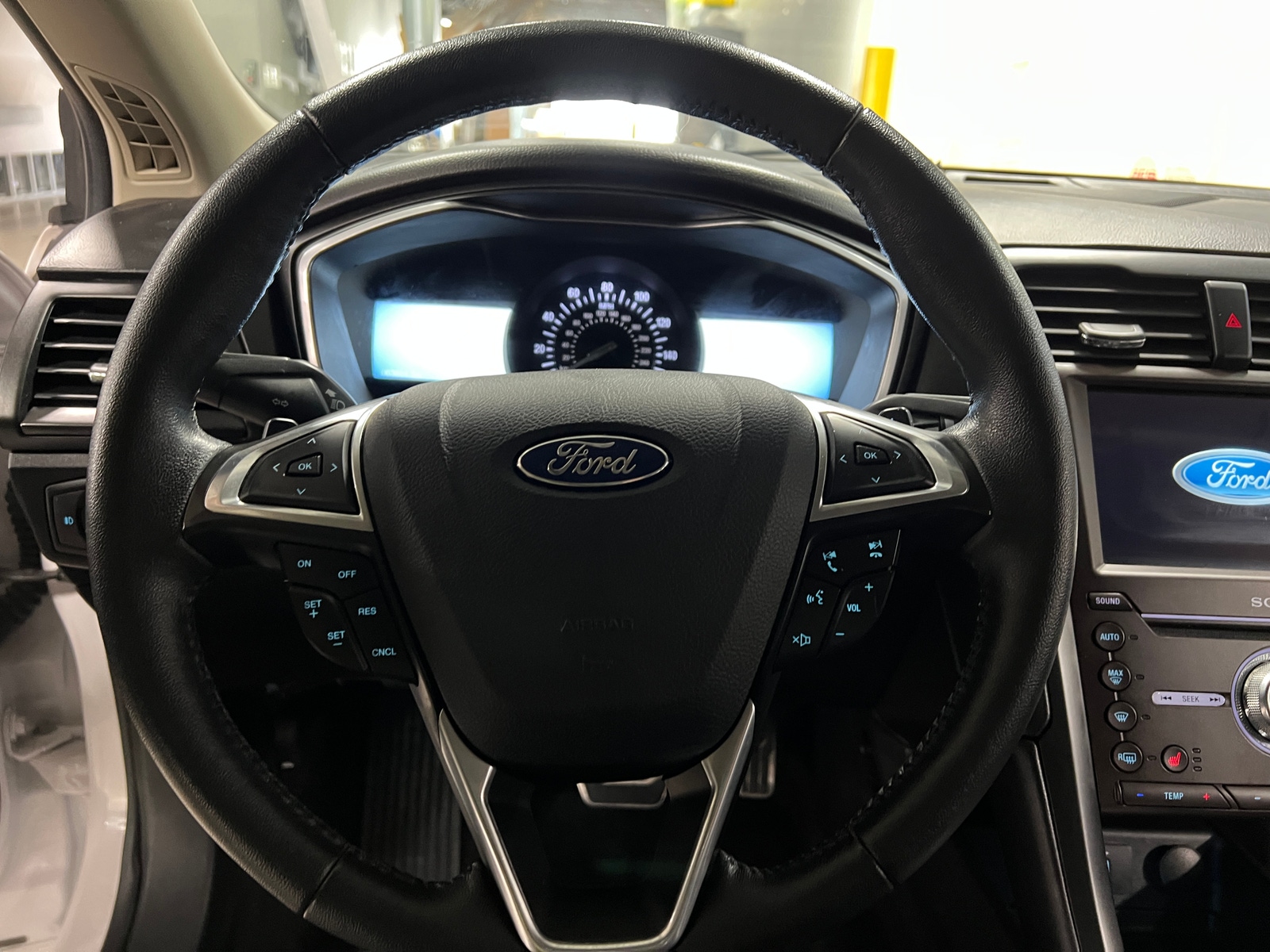 Thumbnail: 2017 Ford Fusion - 4