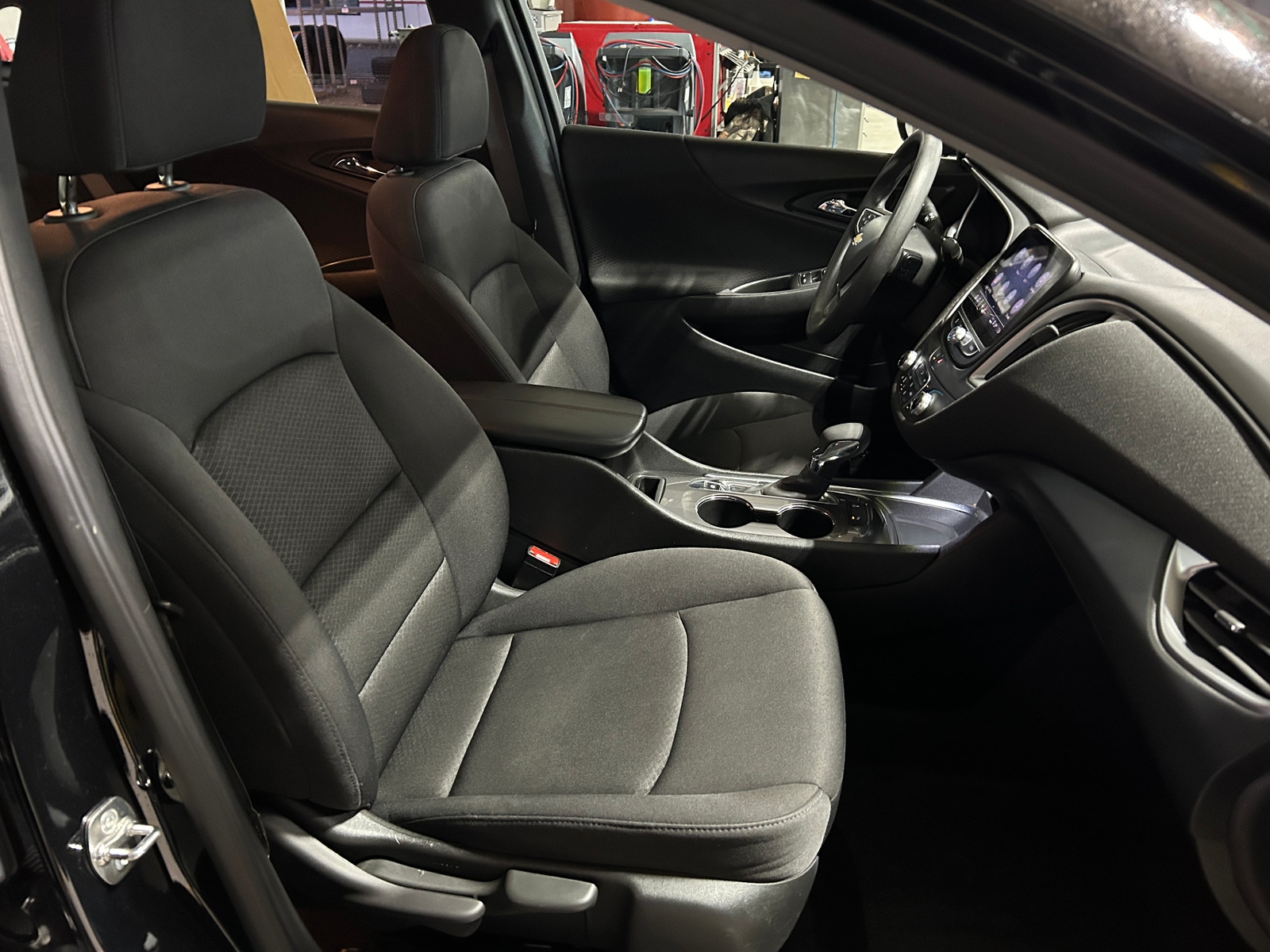 Thumbnail: 2024 Chevrolet Malibu - 2