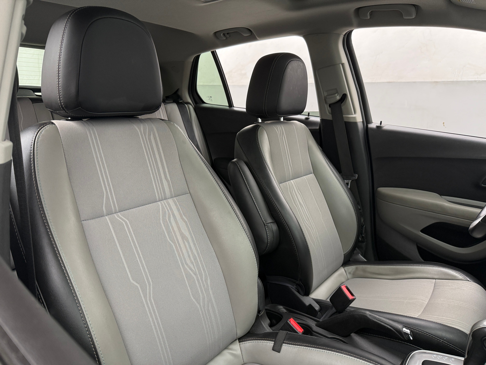 Thumbnail: 2016 Chevrolet Trax - 2