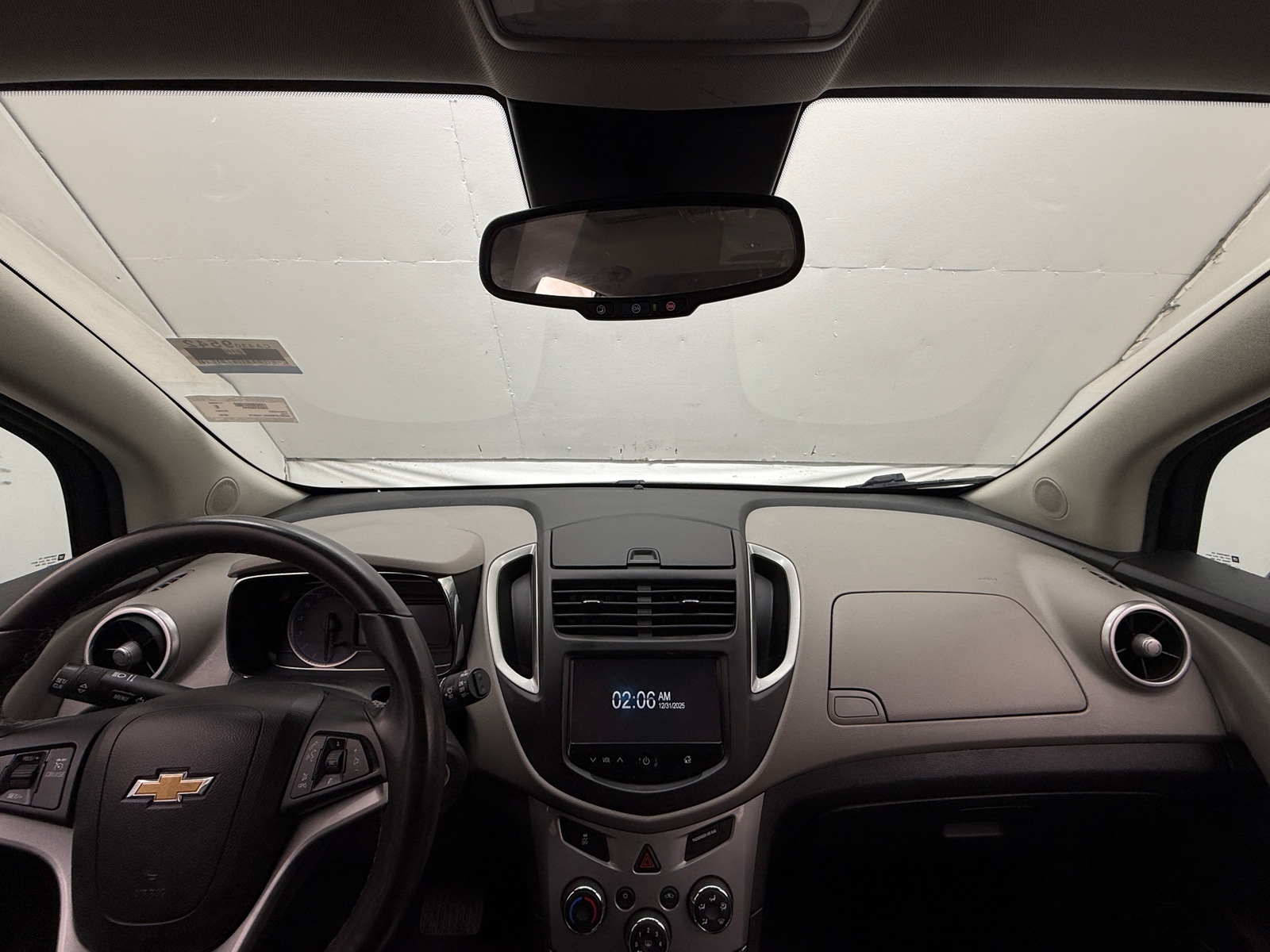 Thumbnail: 2016 Chevrolet Trax - 3