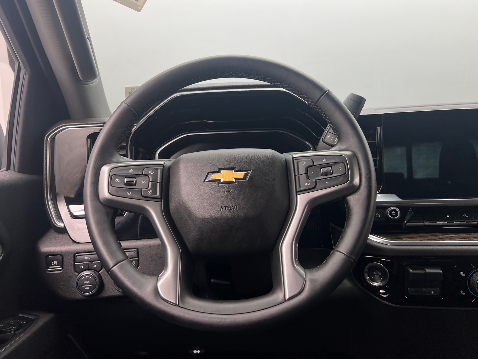 Thumbnail: 2025 Chevrolet Silverado 1500 - 5