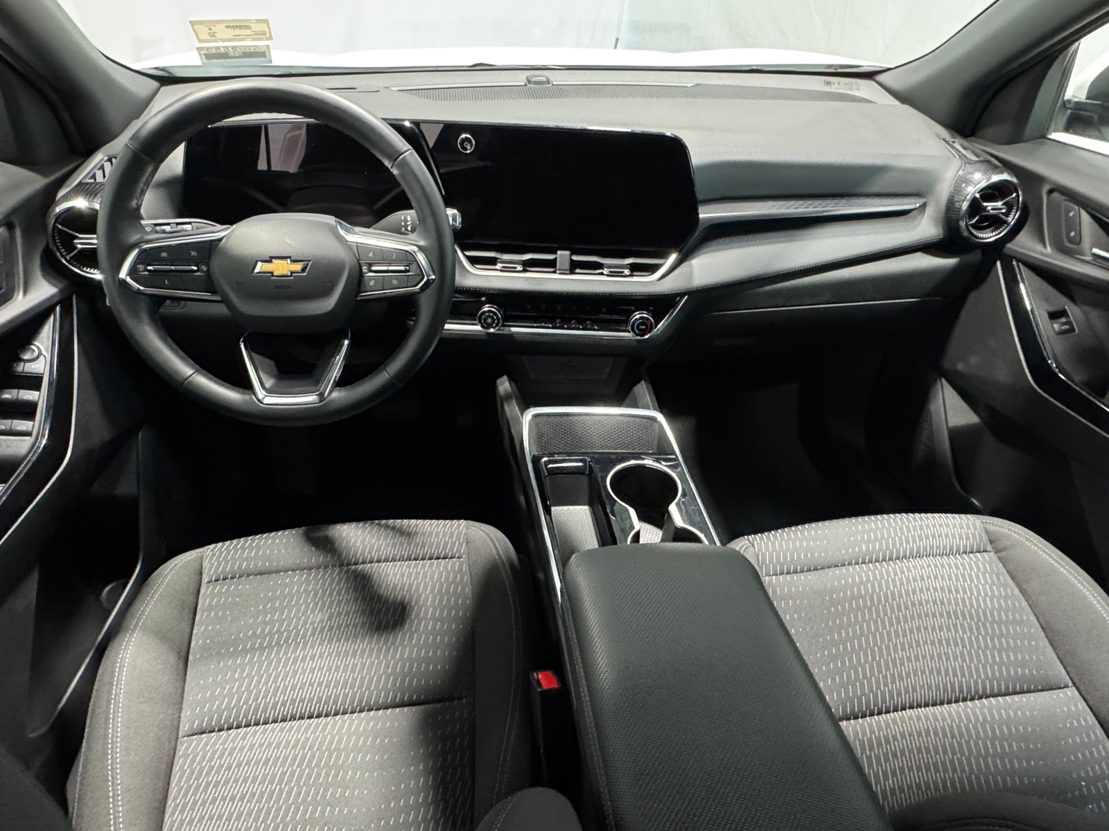 Thumbnail: 2025 Chevrolet Equinox - 3