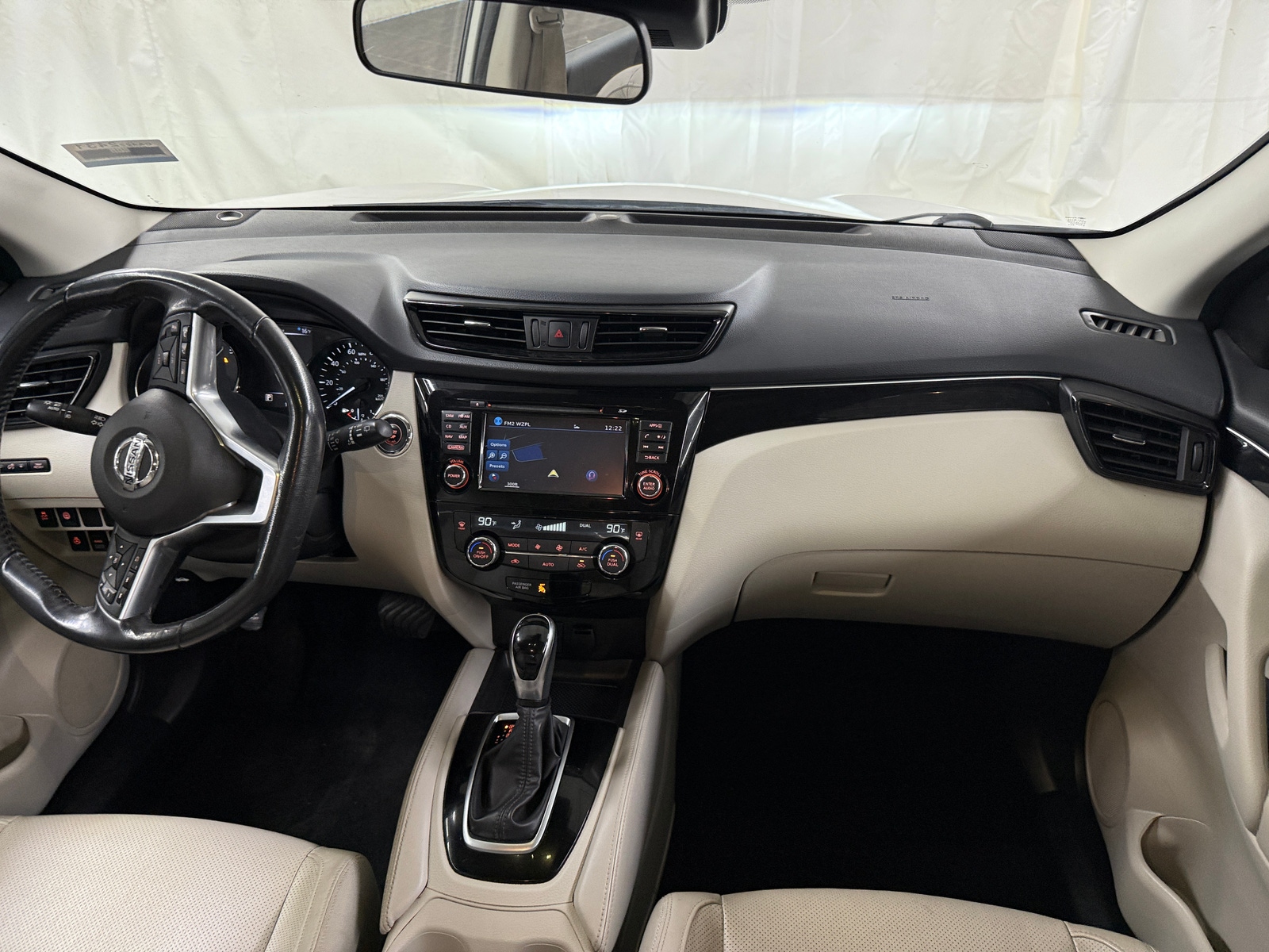 Thumbnail: 2018 Nissan Rogue Sport - 2