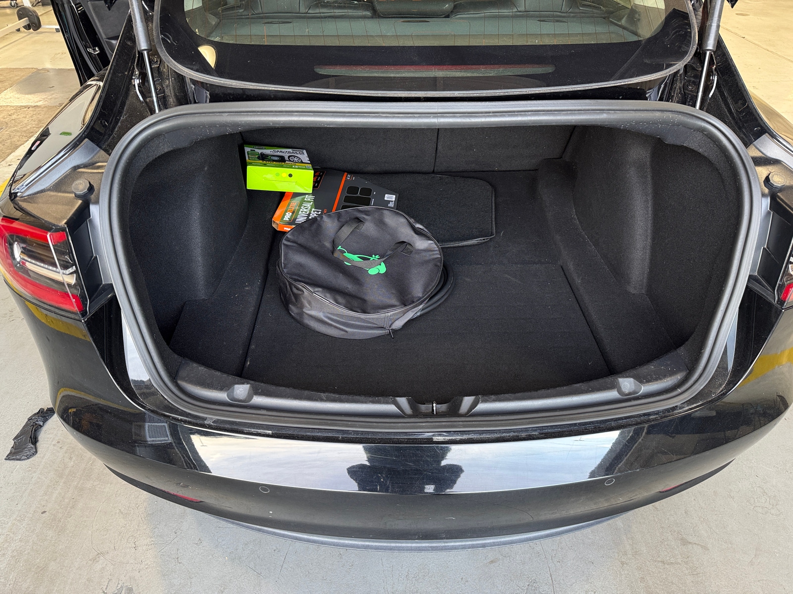 Thumbnail: 2018 Tesla Model 3 - 4