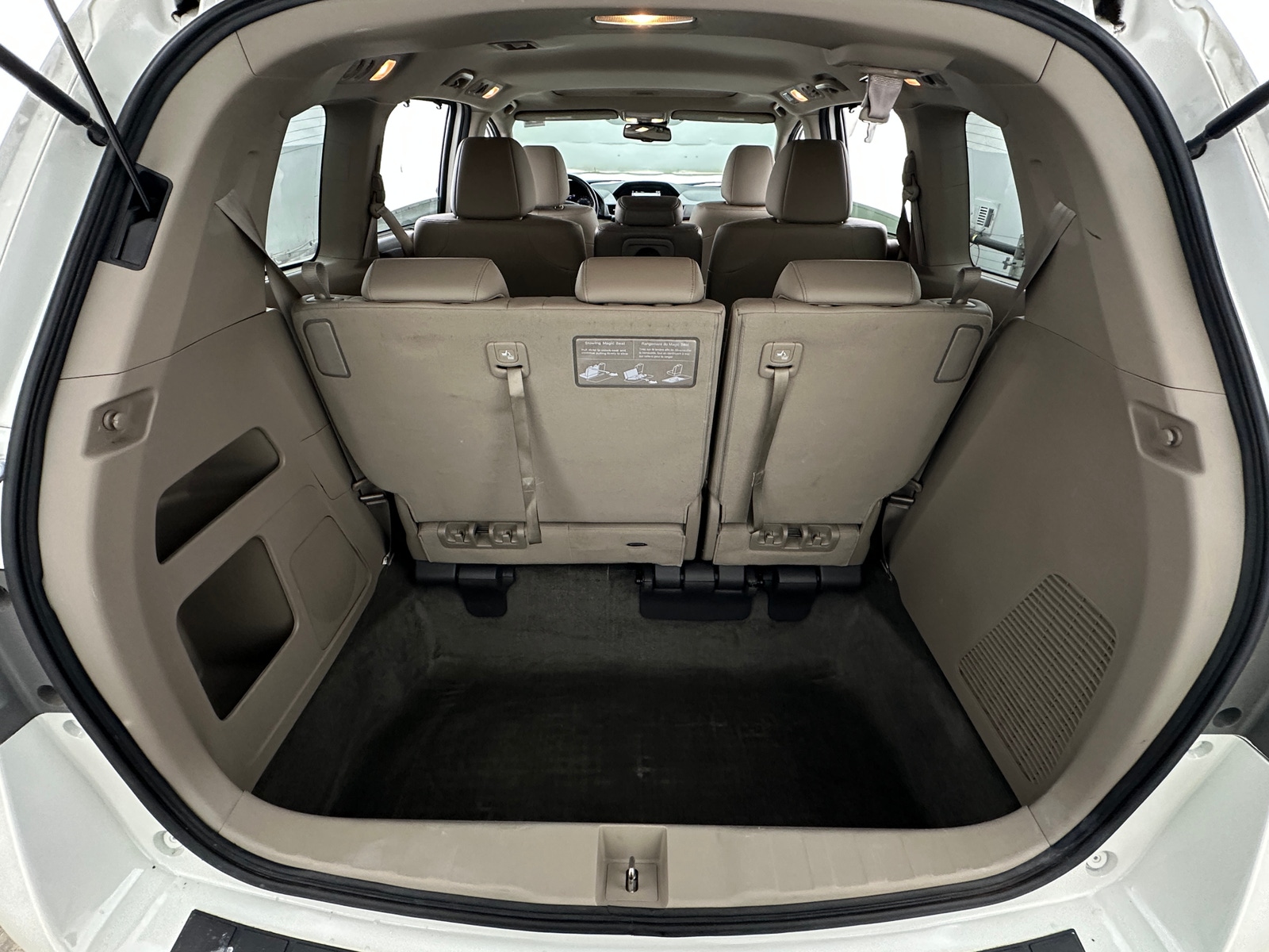 Thumbnail: 2014 Honda Odyssey - 6