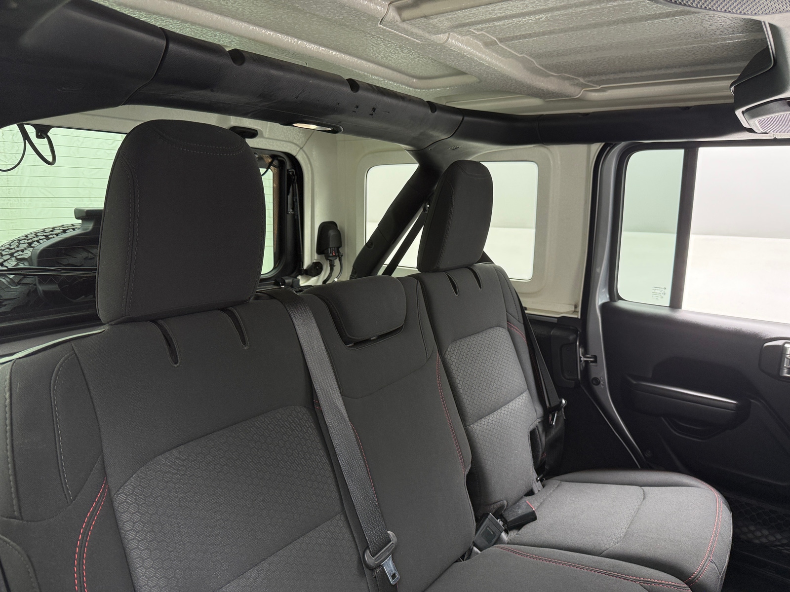 Thumbnail: 2021 Jeep Wrangler - 6