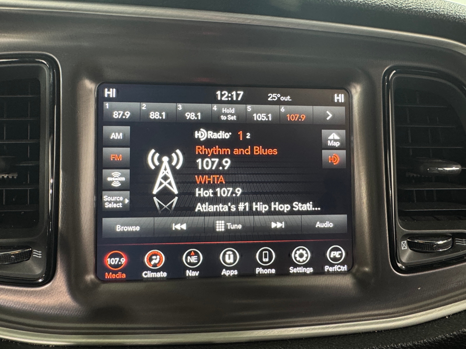 Thumbnail: 2021 Dodge Challenger - 3