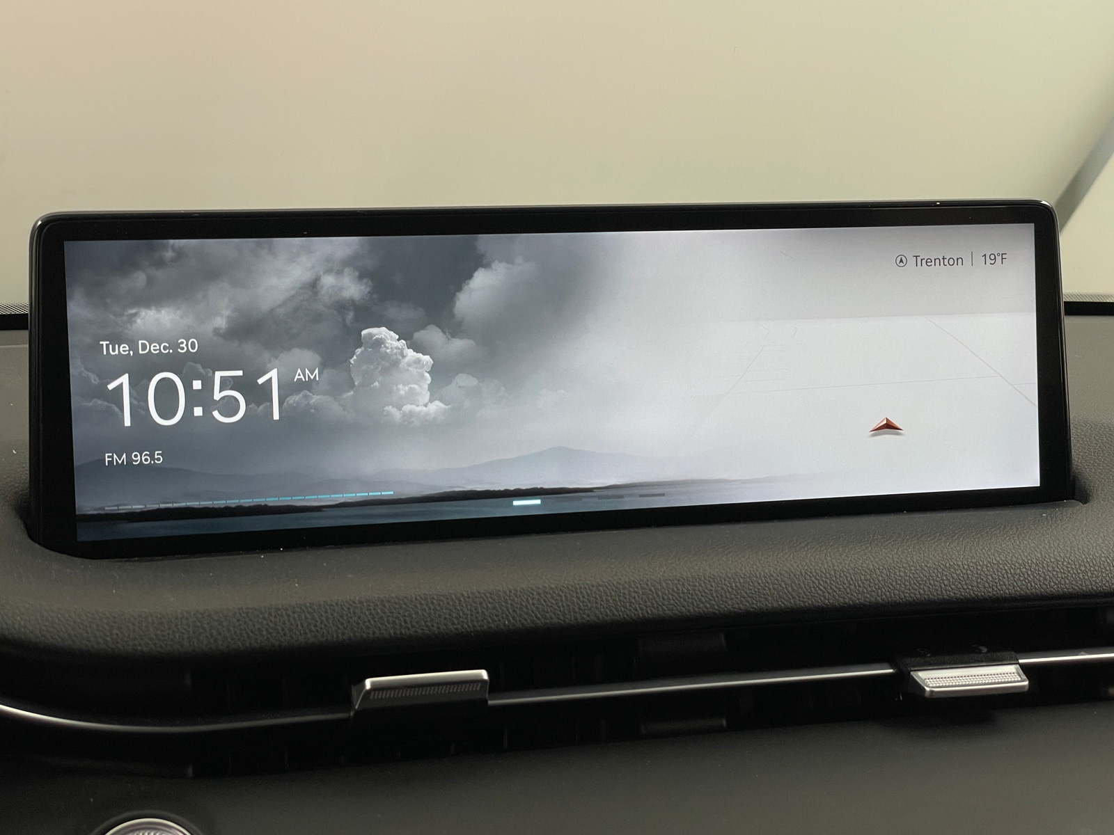 Thumbnail: 2023 Genesis GV70 - 3