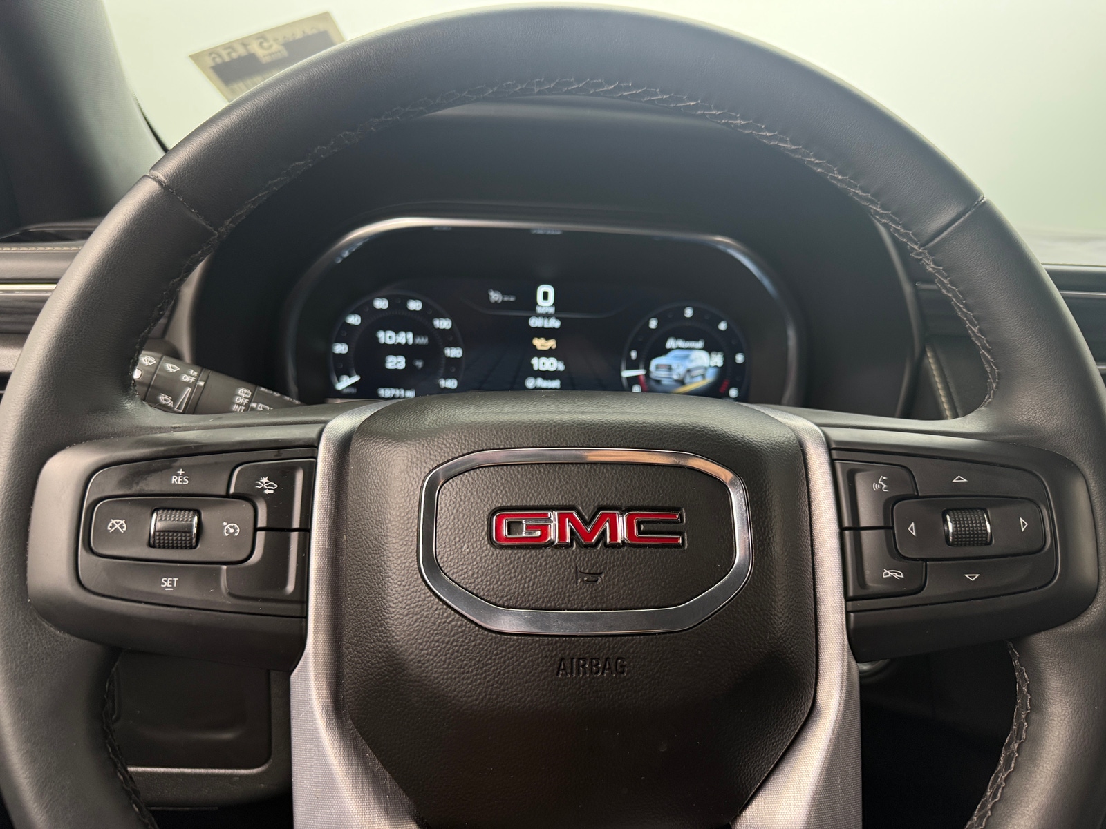 Thumbnail: 2023 GMC Yukon XL - 4