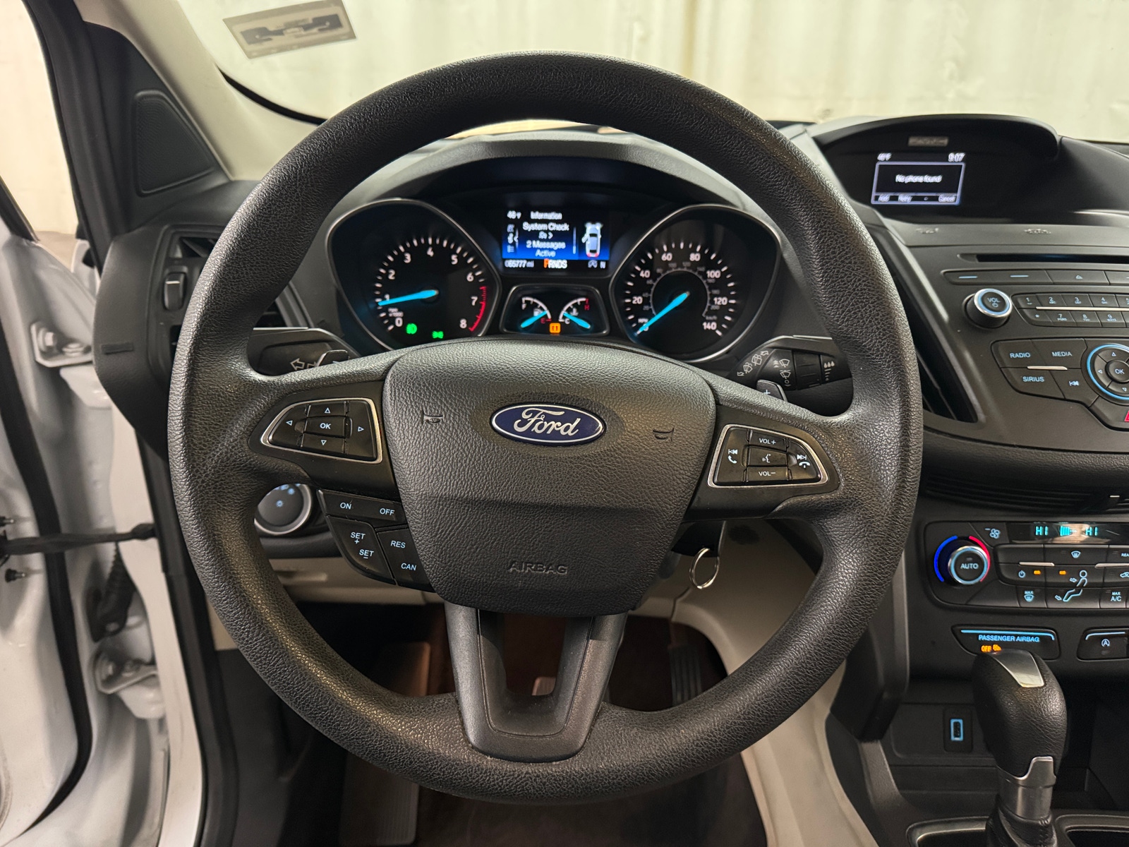 Thumbnail: 2017 Ford Escape - 5