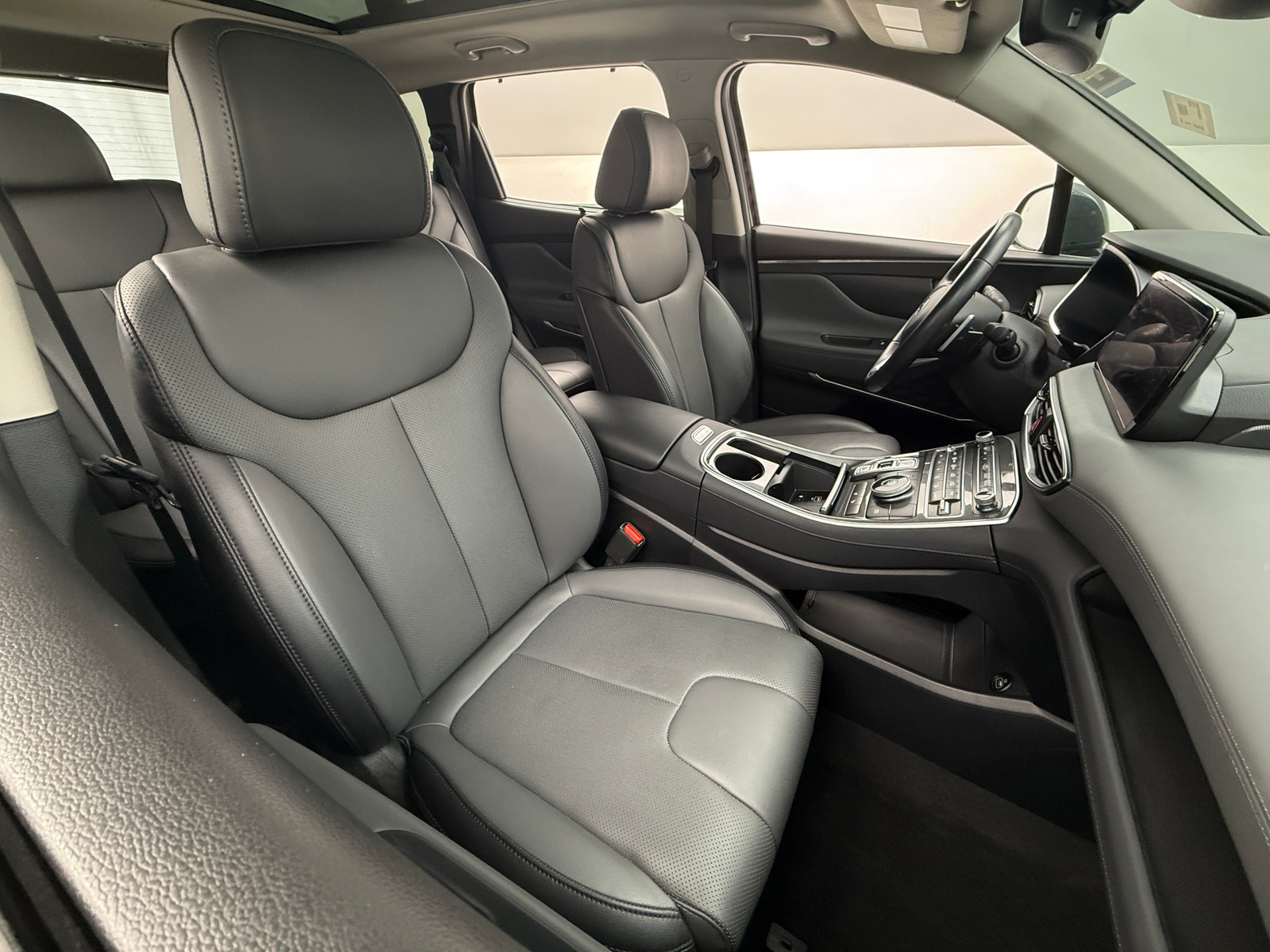 Thumbnail: 2023 Hyundai Santa Fe - 2