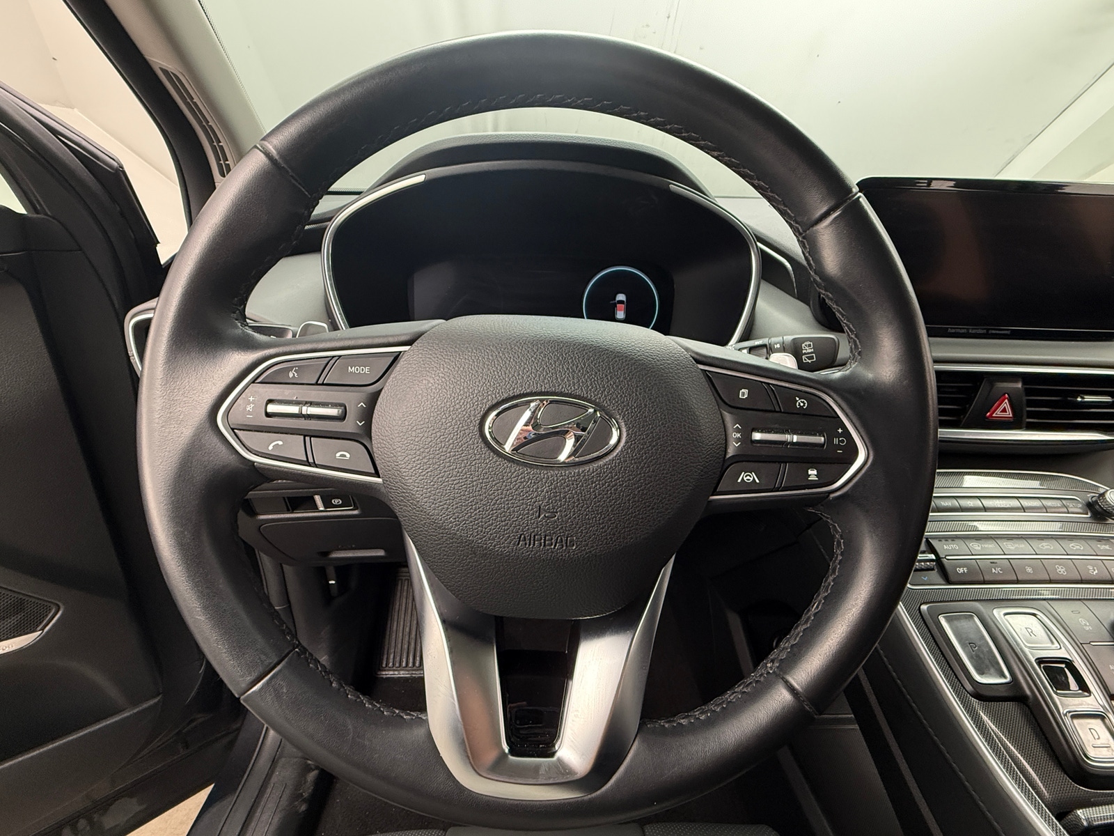 Thumbnail: 2023 Hyundai Santa Fe - 5