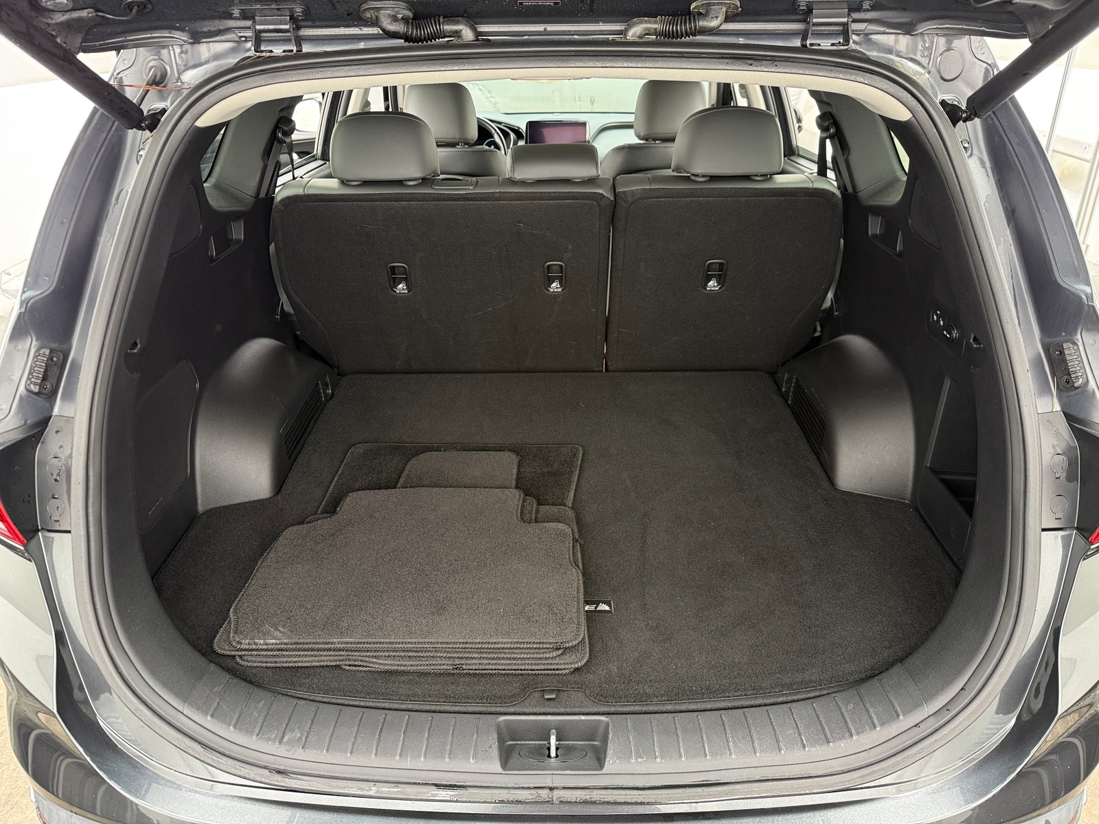 Thumbnail: 2023 Hyundai Santa Fe - 7