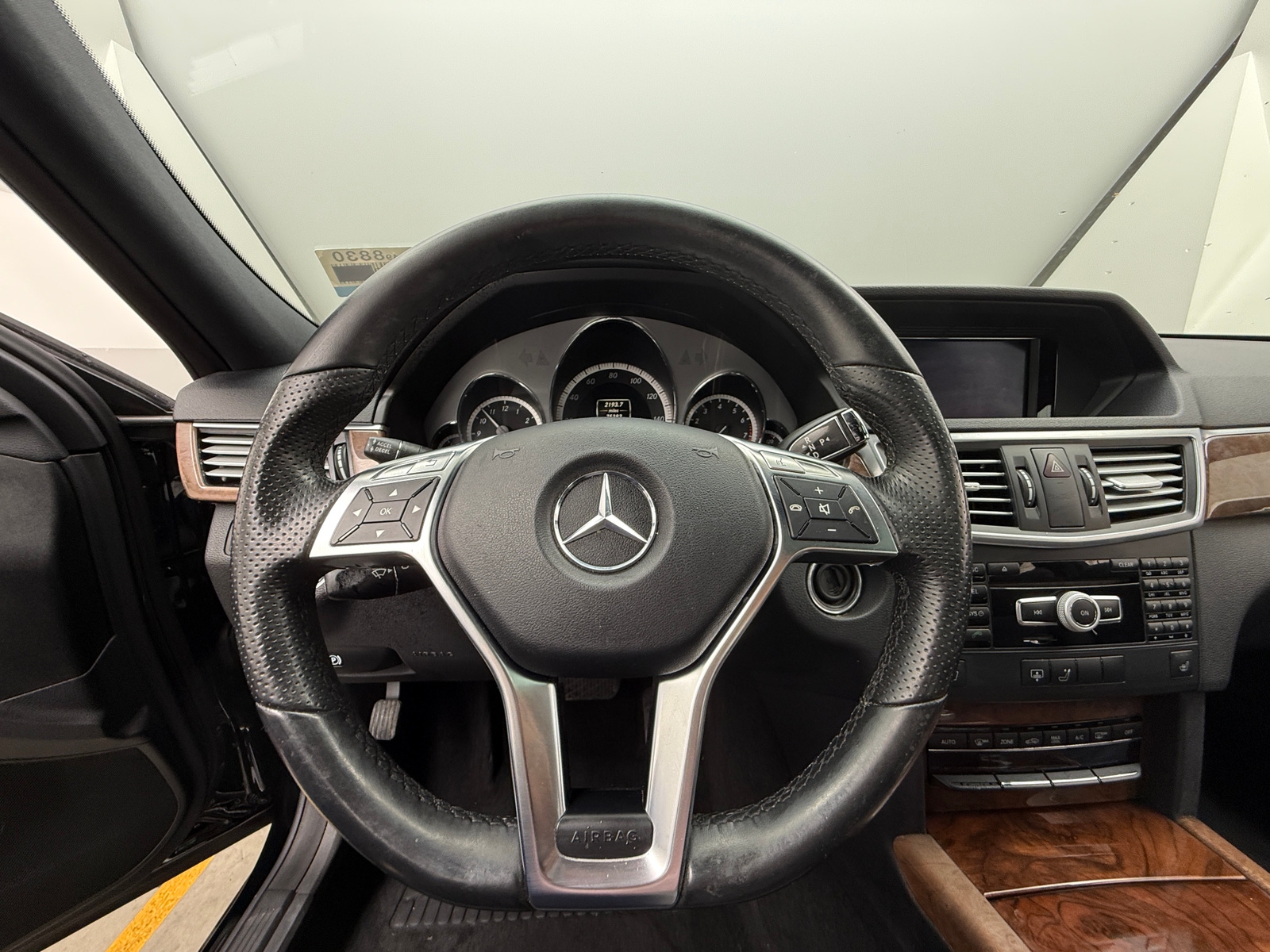 Thumbnail: 2012 Mercedes-Benz E-Class - 4
