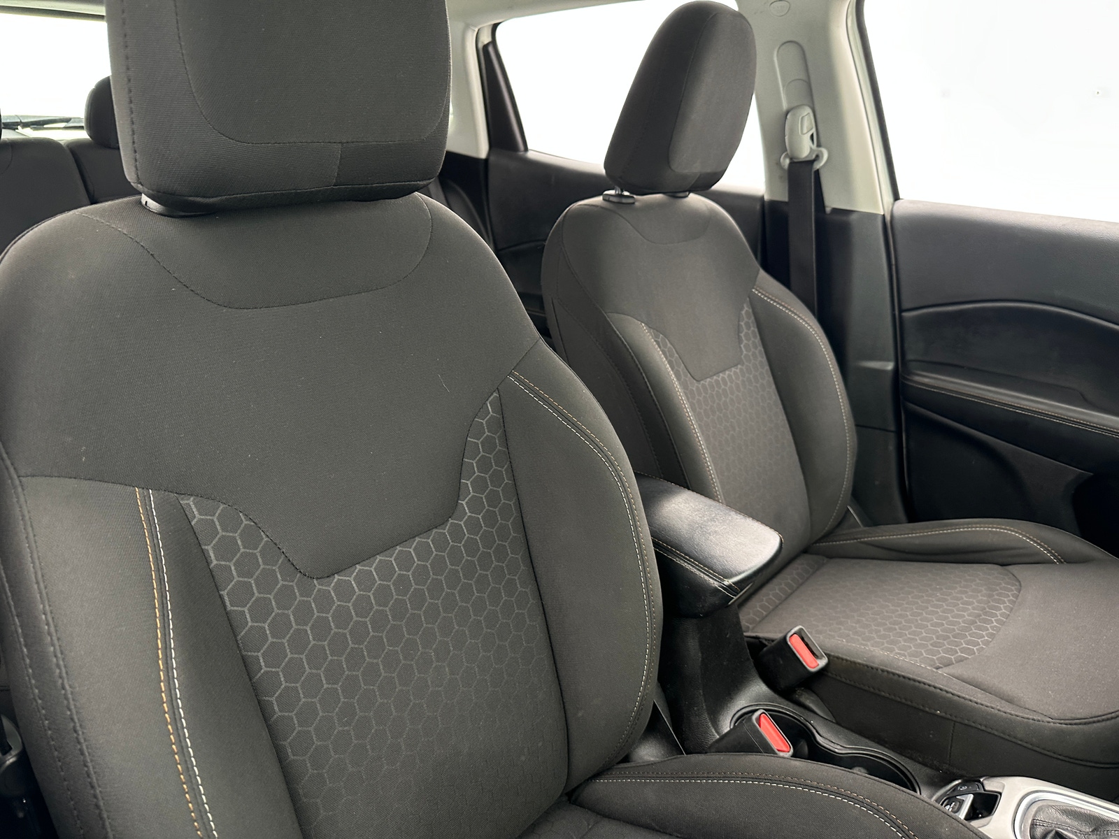 Thumbnail: 2020 Jeep Compass - 2