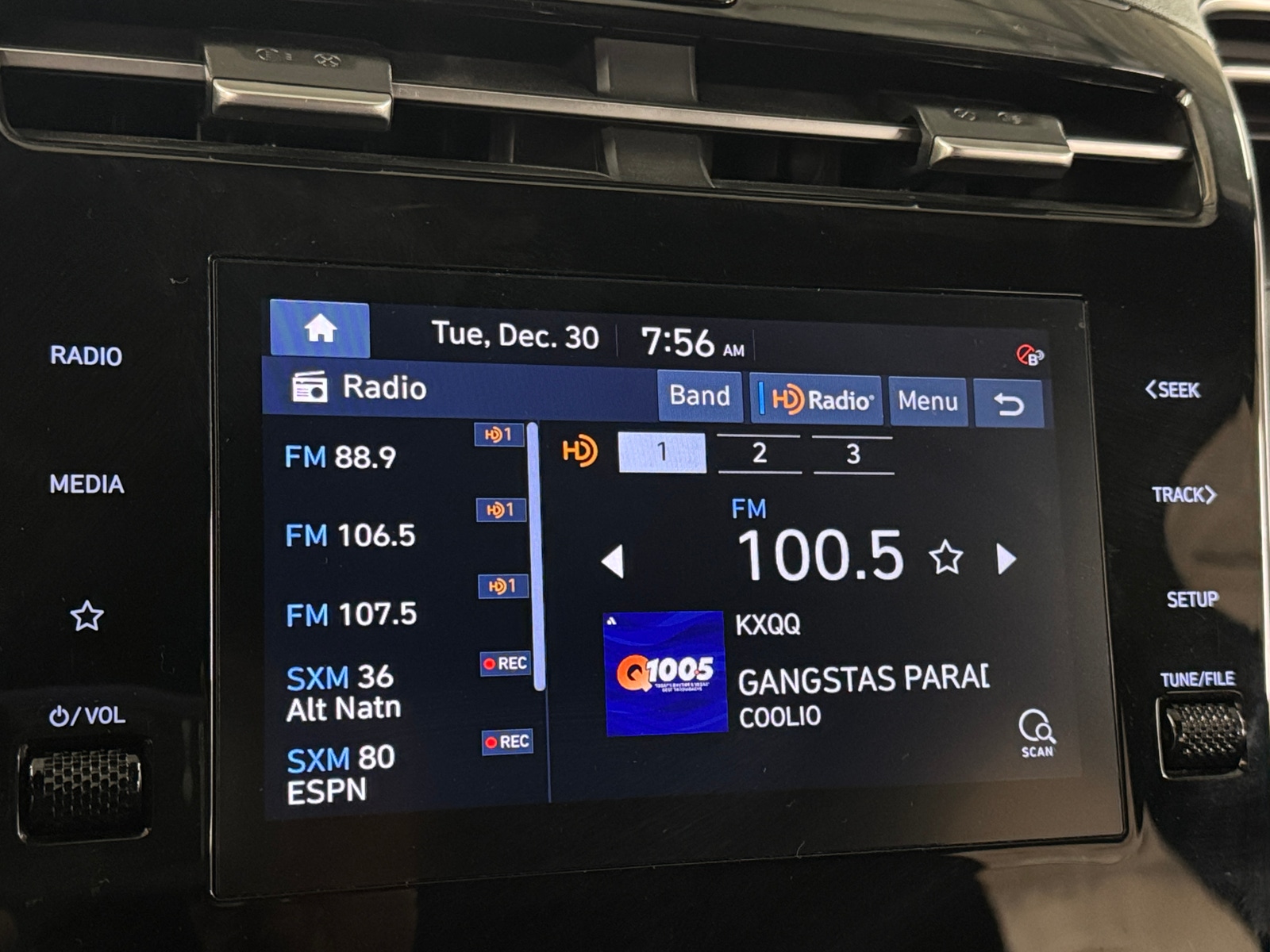 Thumbnail: 2022 Hyundai Santa Cruz - 4