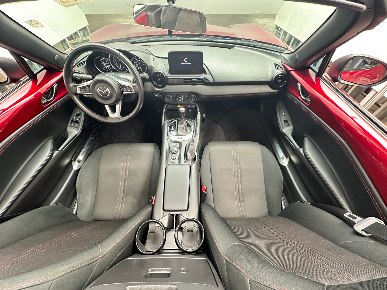 Thumbnail: 2019 Mazda MX-5 Miata - 3