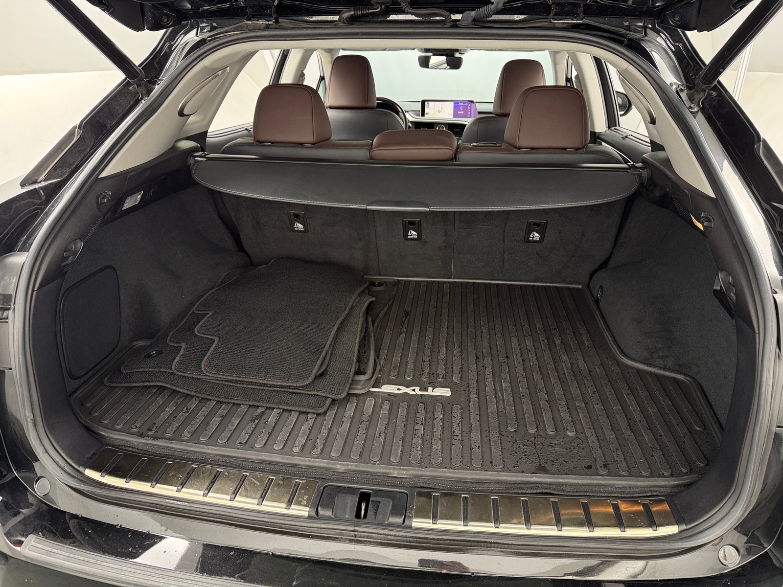 Thumbnail: 2017 Lexus RX - 7