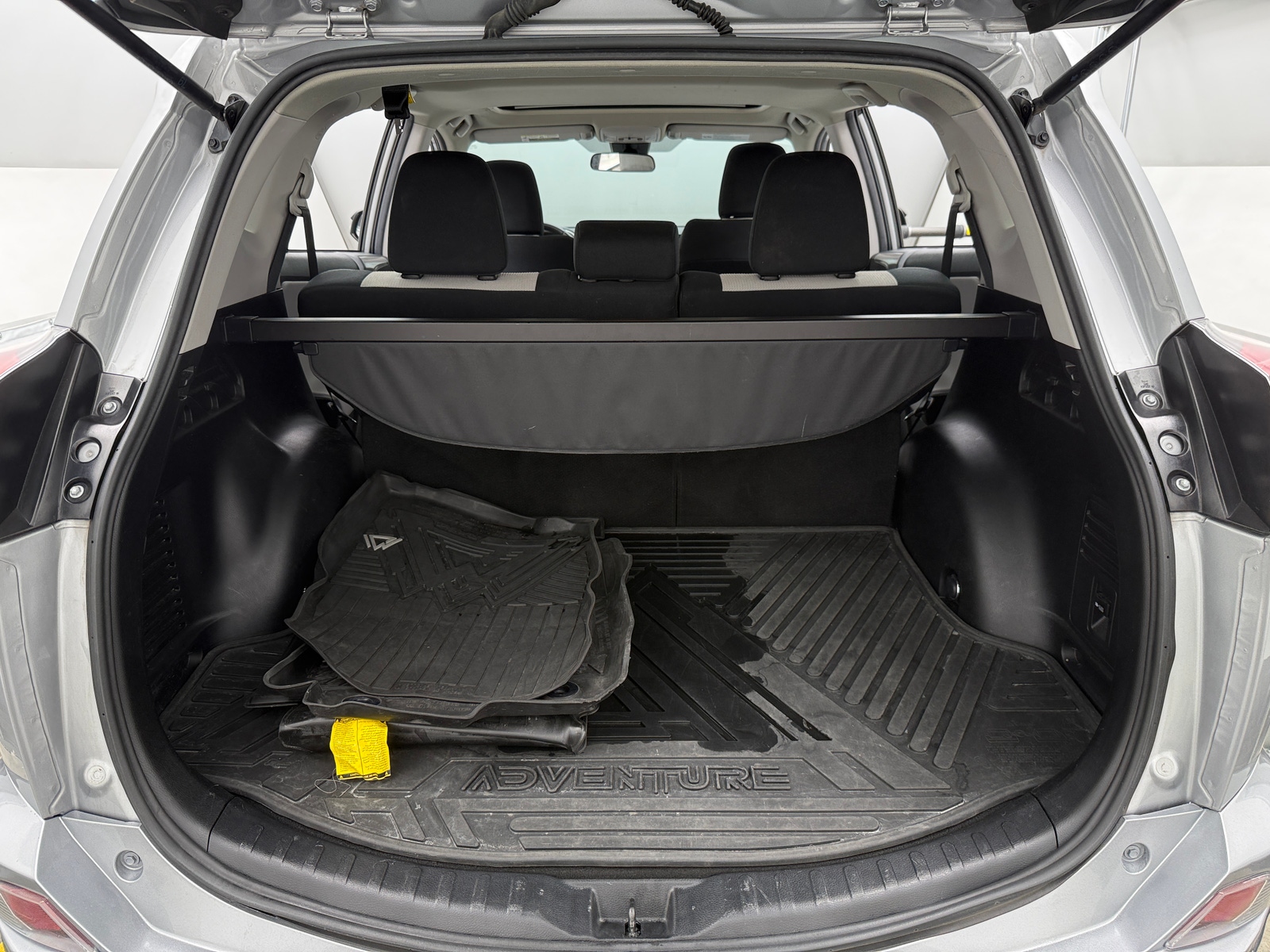 Thumbnail: 2018 Toyota RAV4 - 7