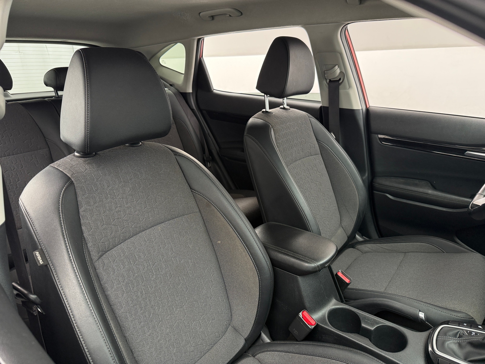 Thumbnail: 2024 Kia Seltos - 2