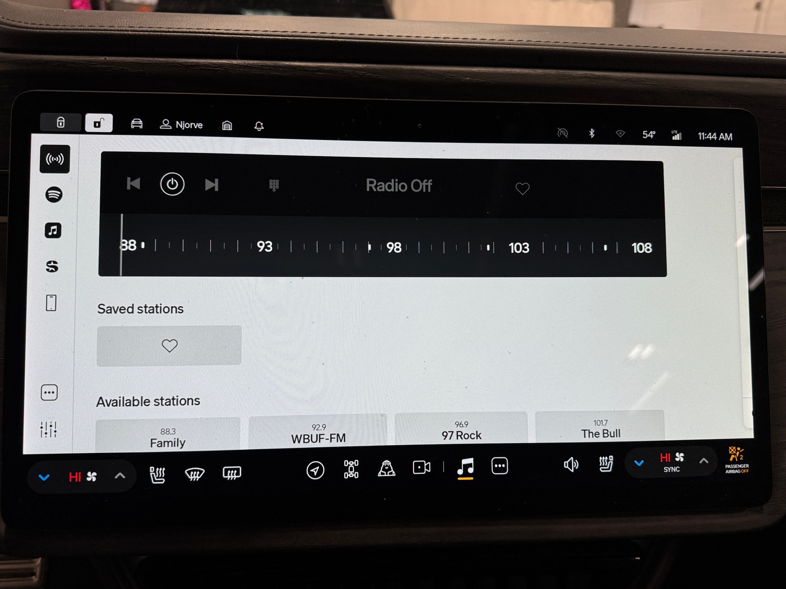 Thumbnail: 2023 Rivian R1T - 3