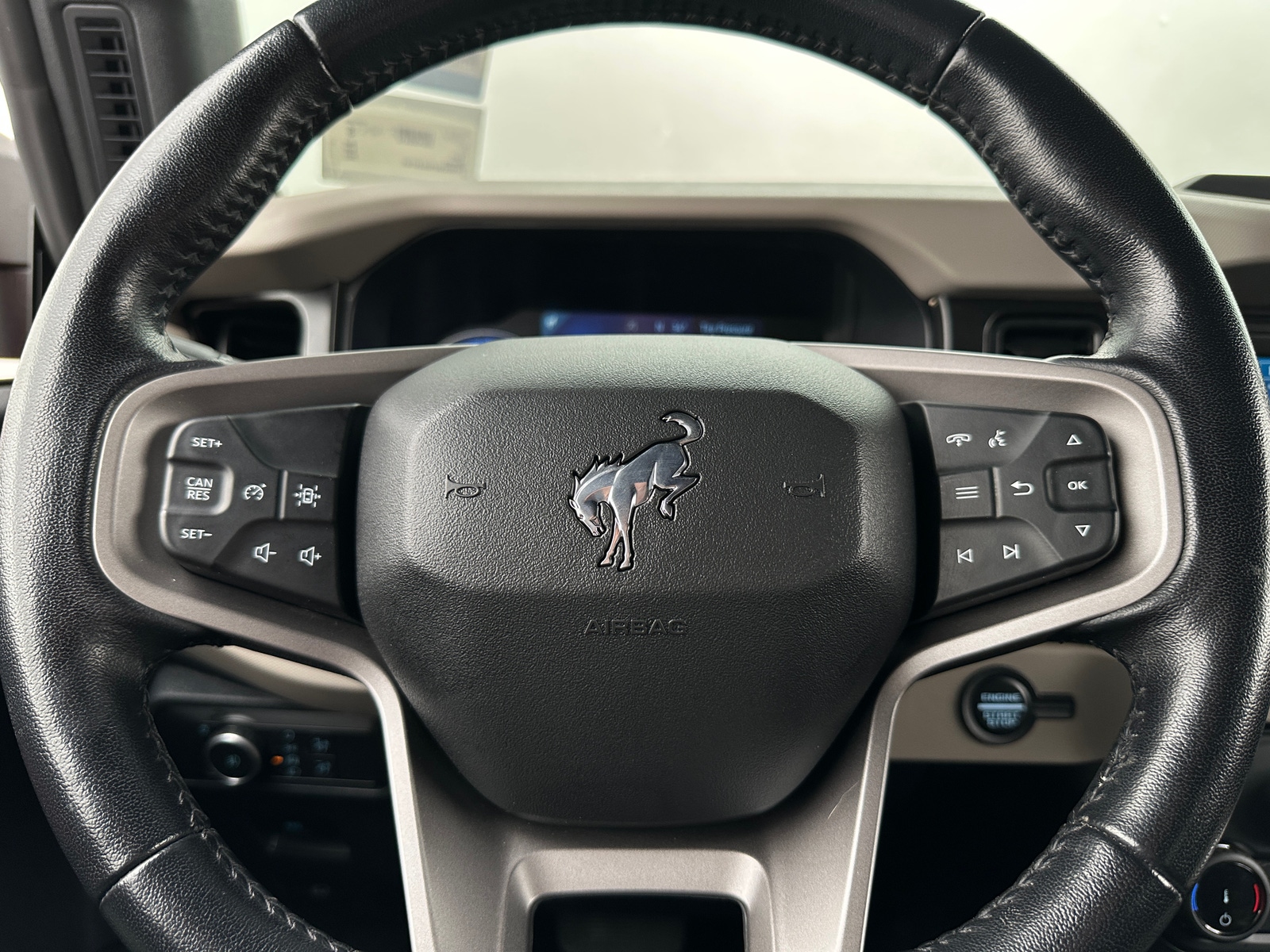 Thumbnail: 2022 Ford Bronco - 5