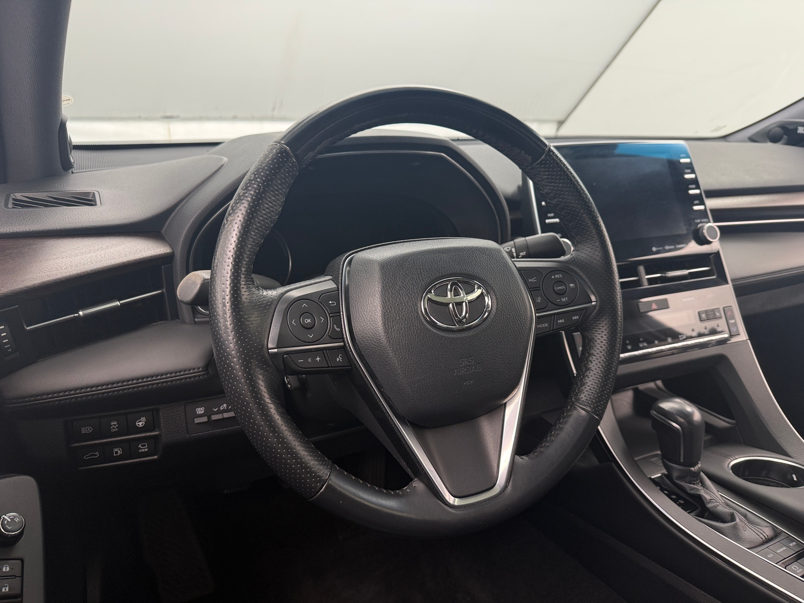 Thumbnail: 2021 Toyota Avalon - 4