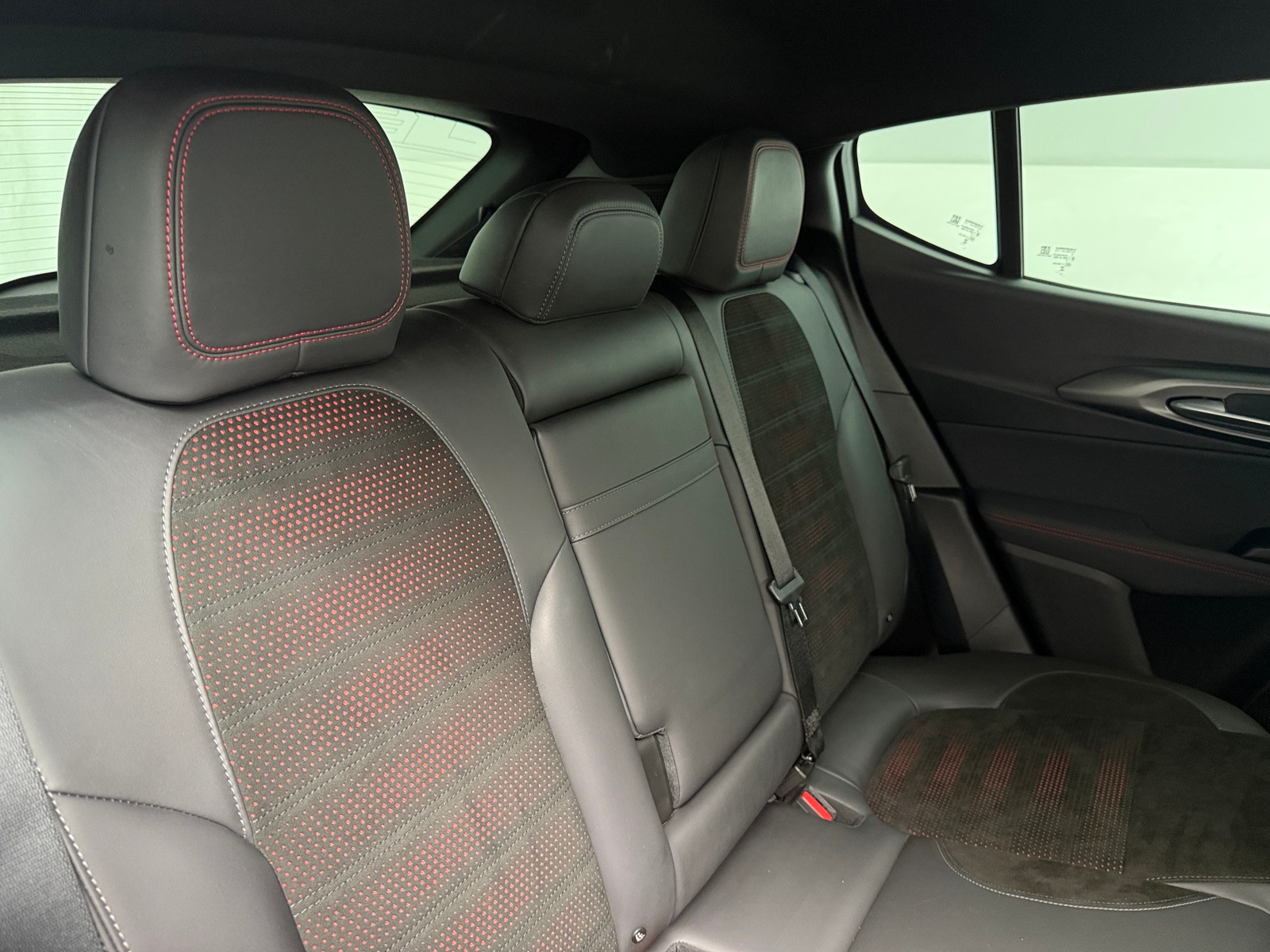 Thumbnail: 2024 Dodge Hornet - 5